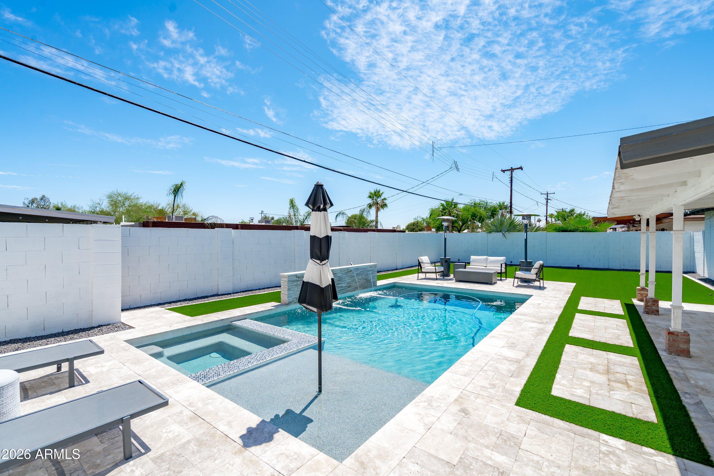 8125 E Palm Lane