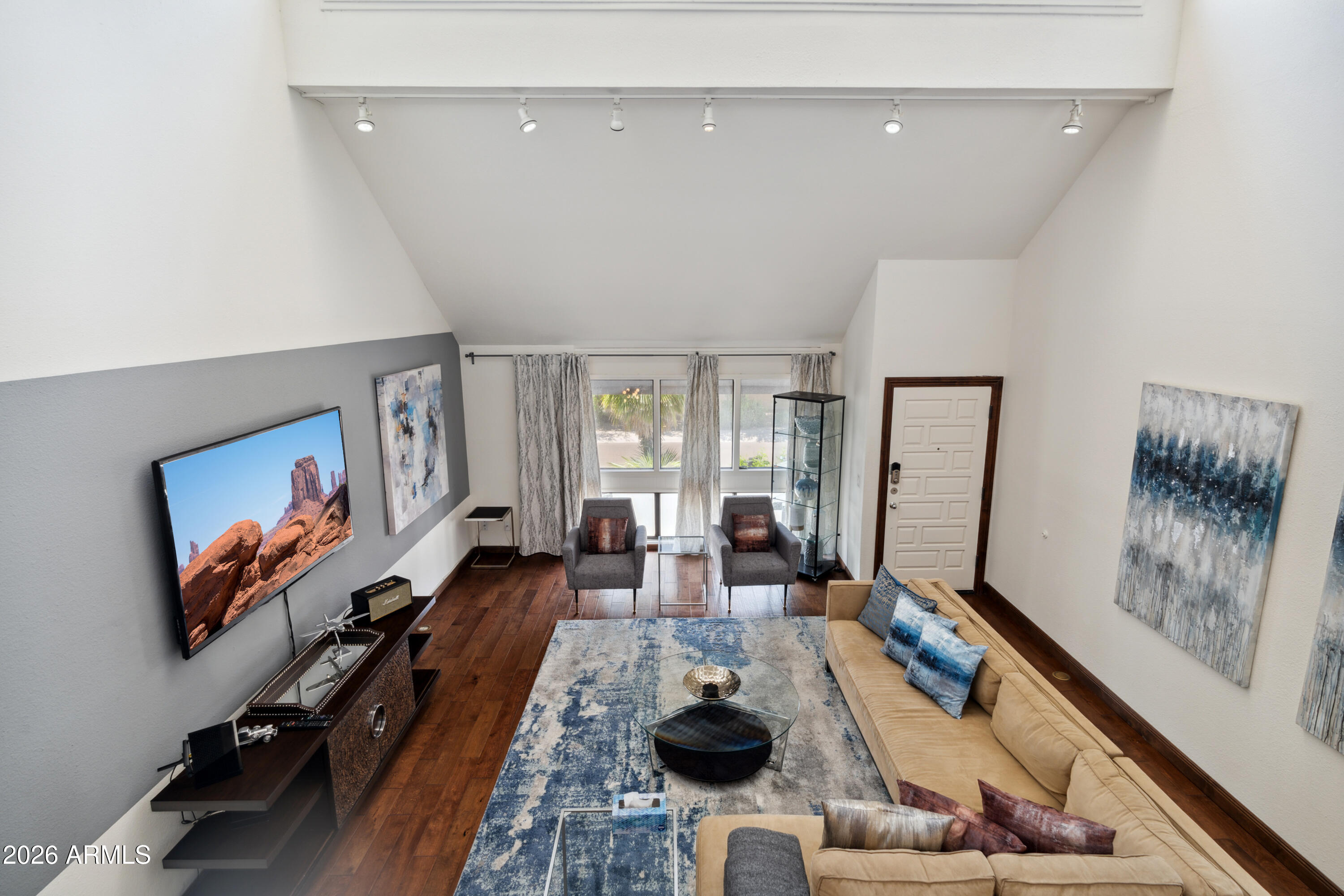 7306 E RANCHO VISTA Drive