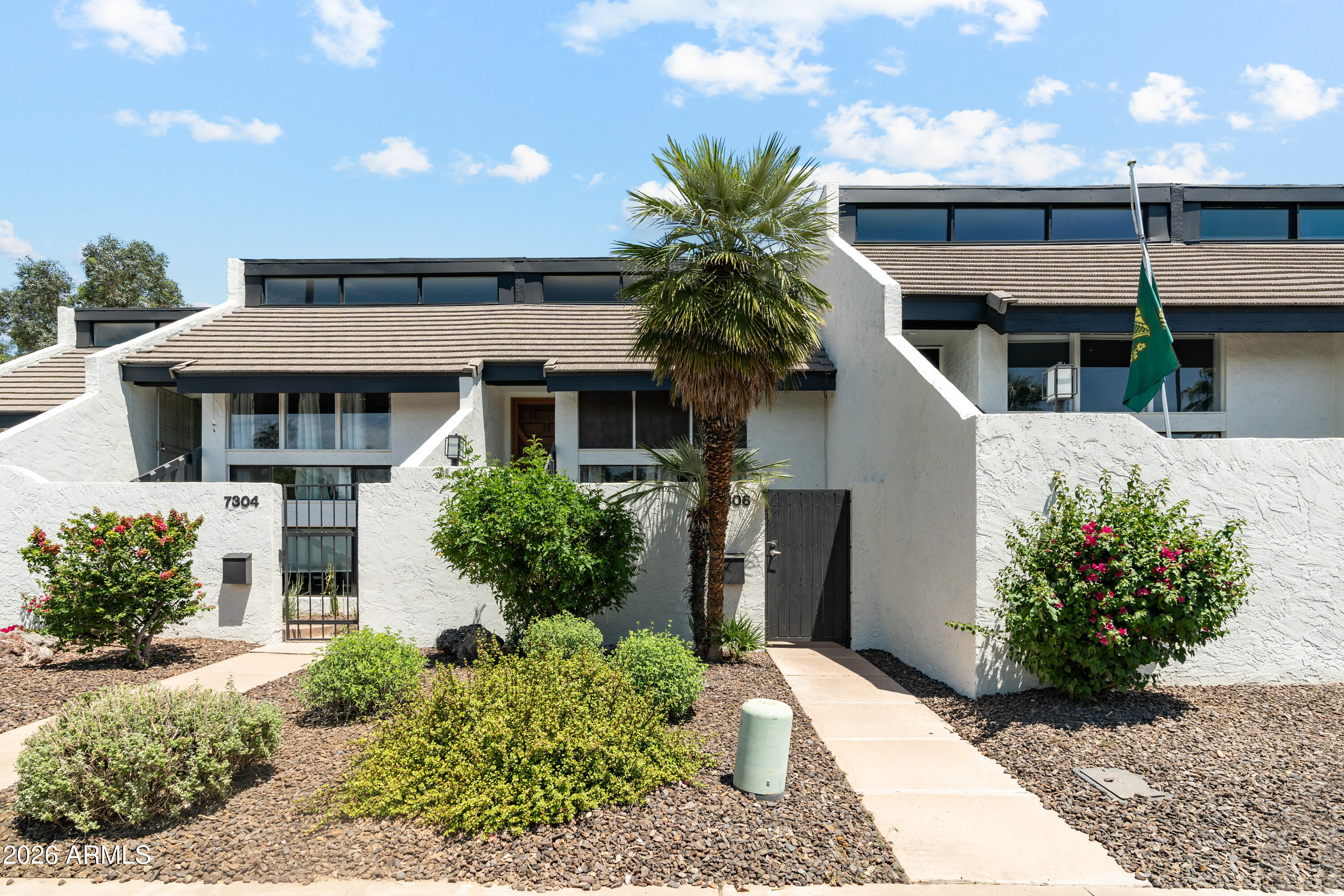 7306 E RANCHO VISTA Drive