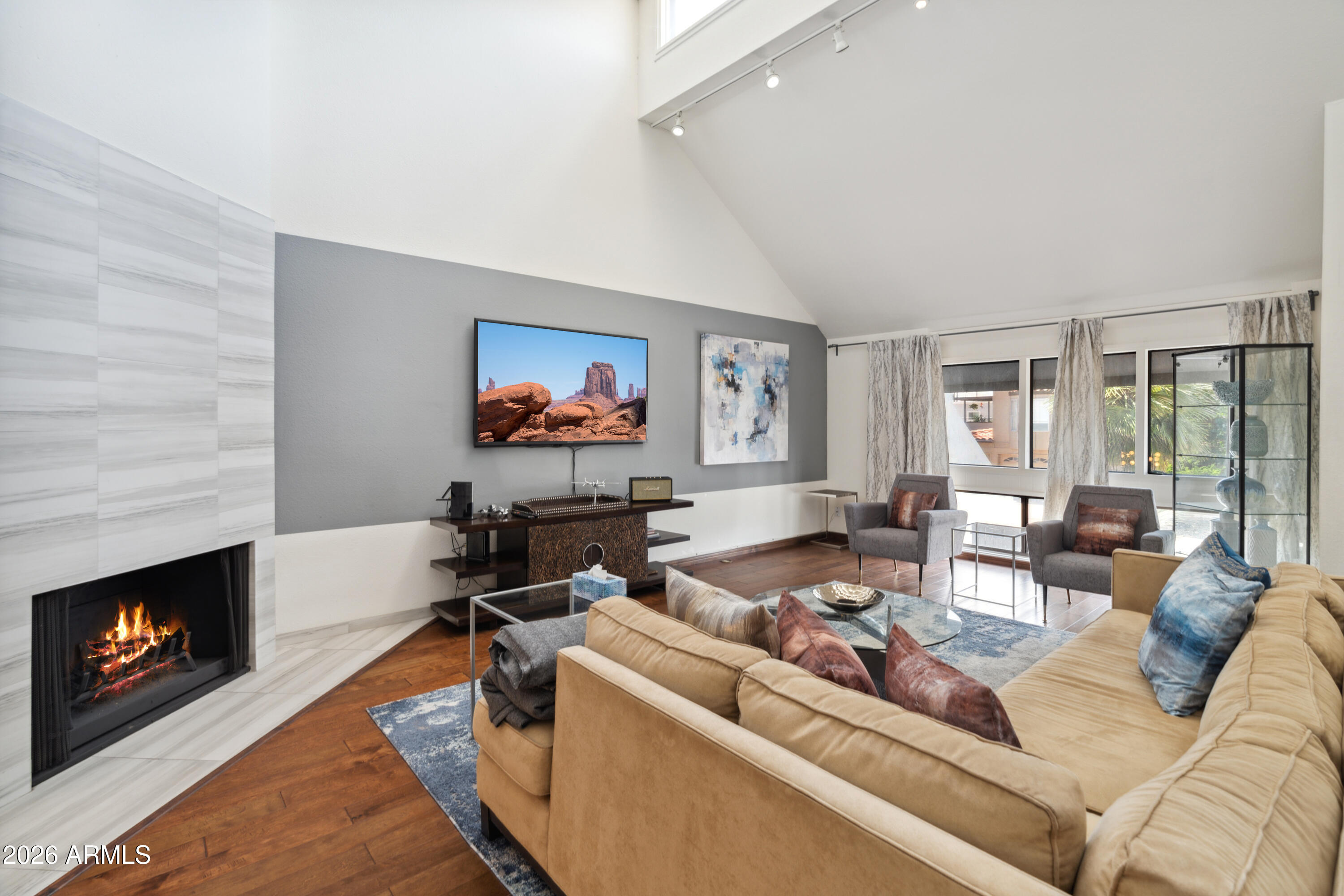 7306 E RANCHO VISTA Drive