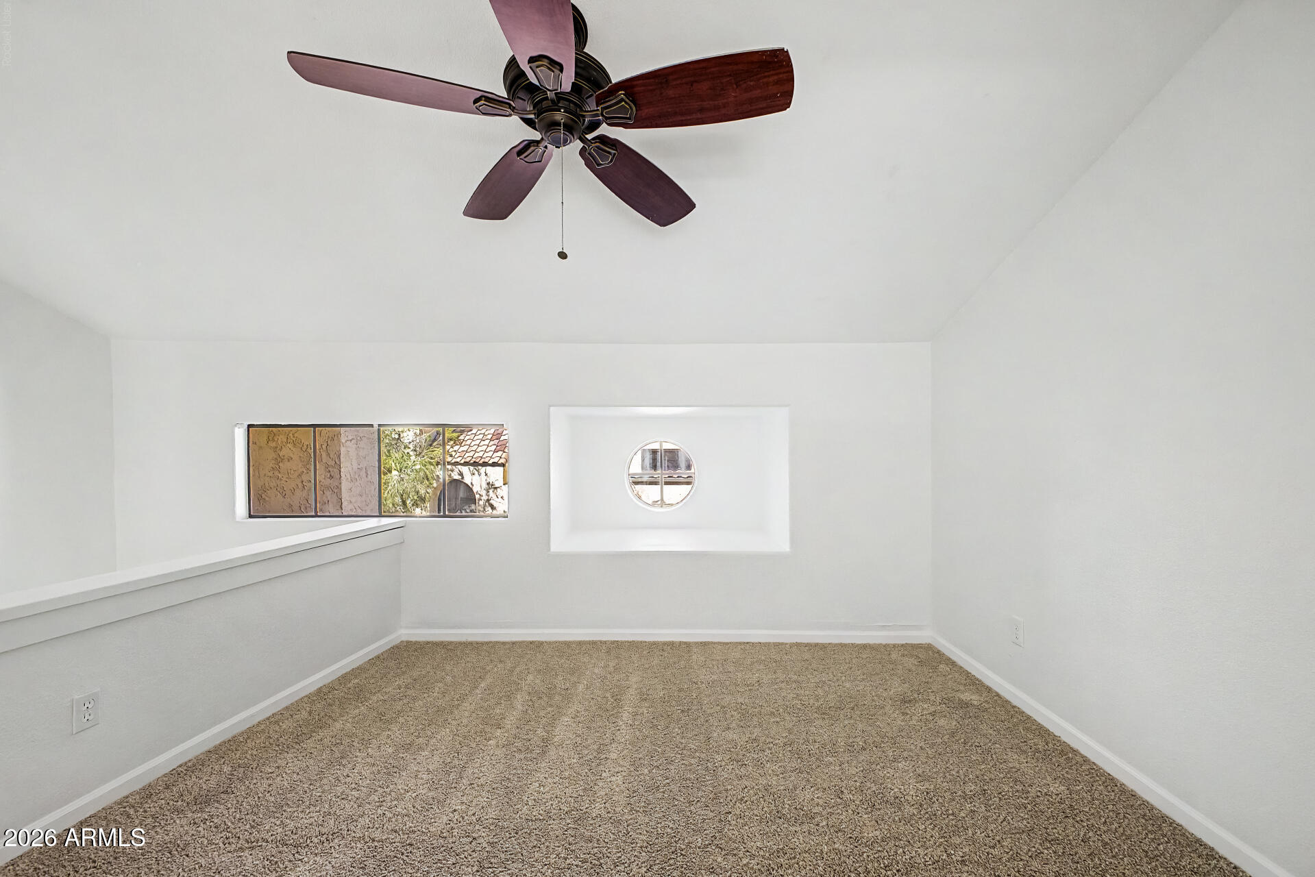 1025 E HIGHLAND Avenue 32