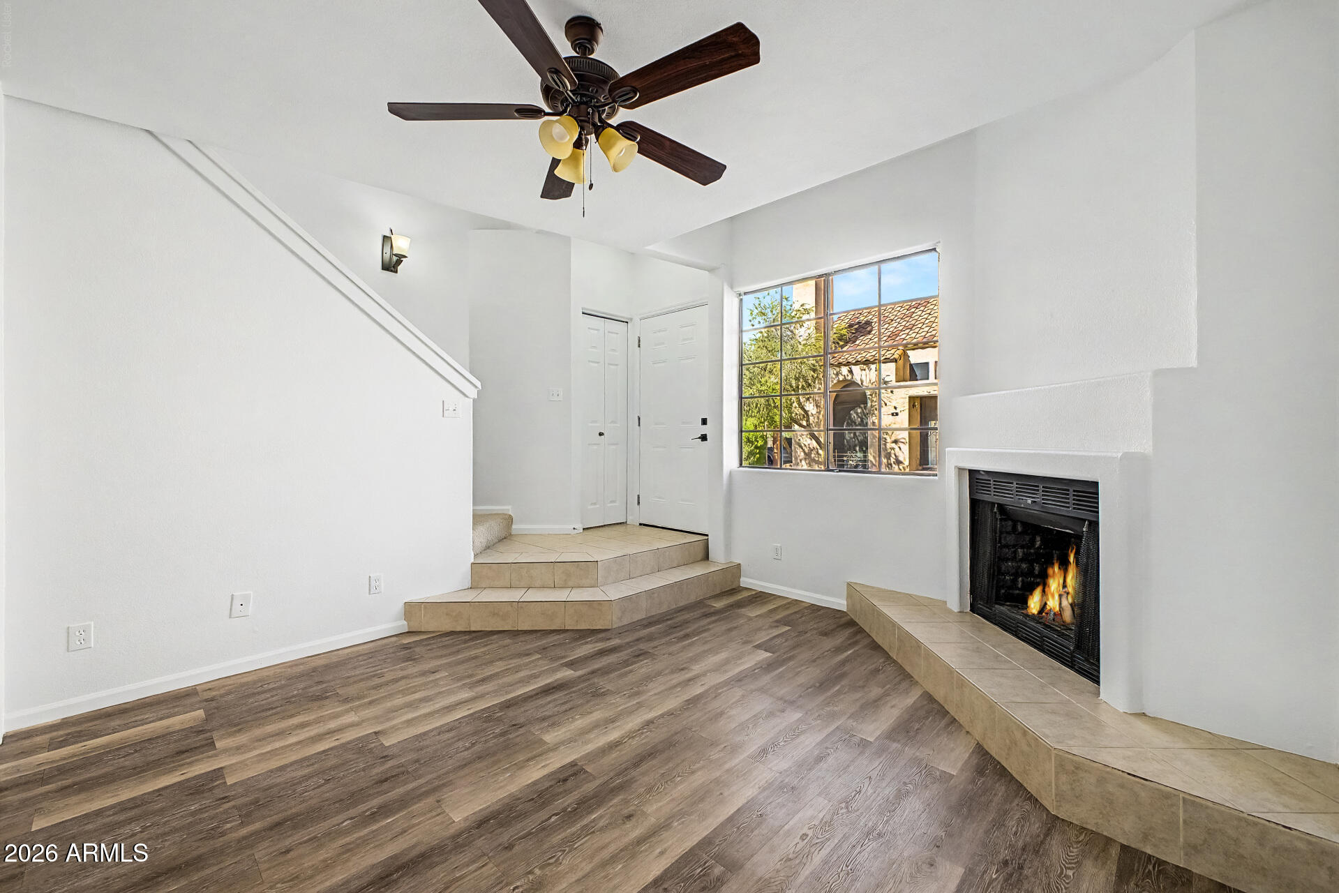 1025 E HIGHLAND Avenue 32