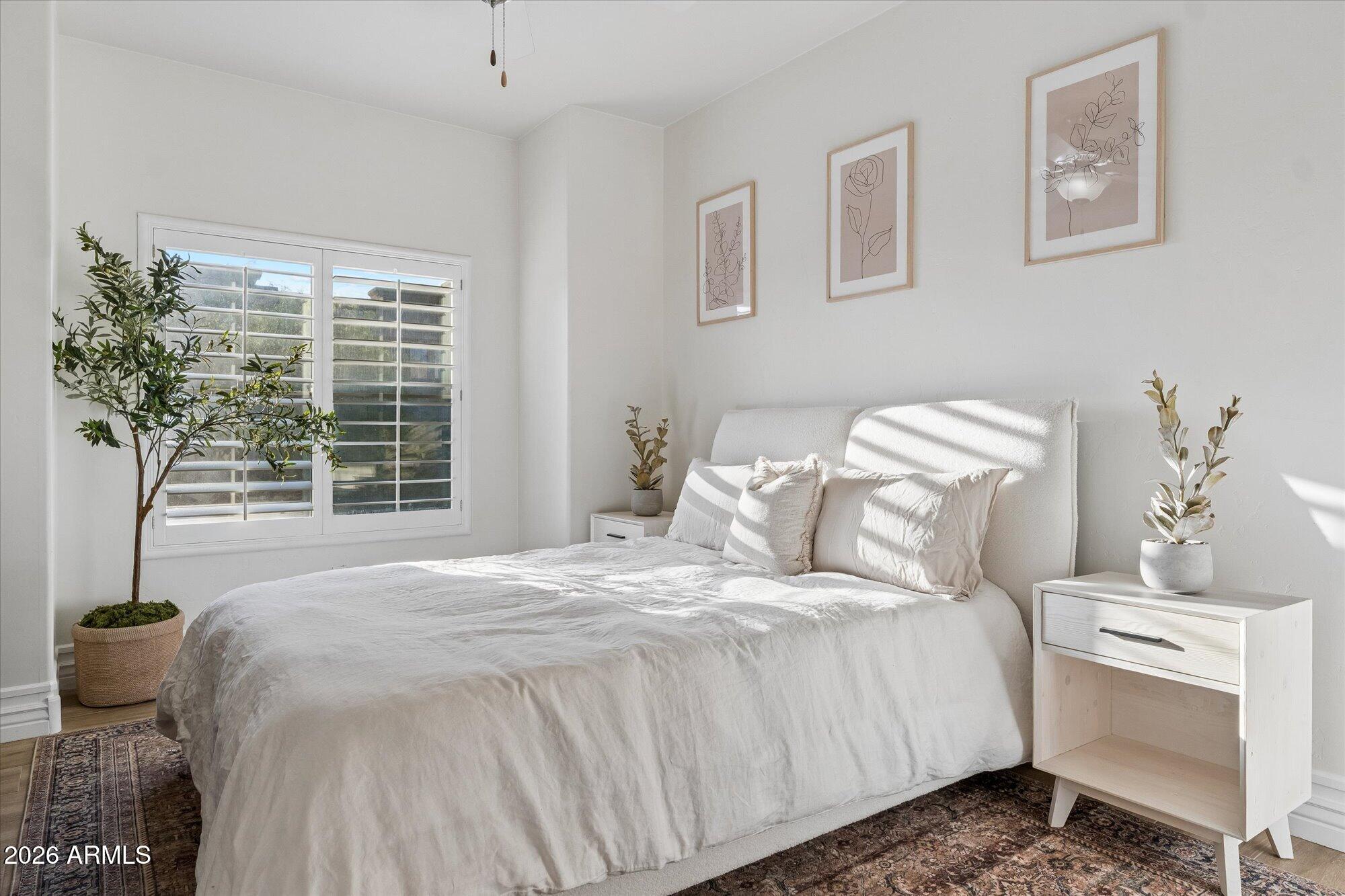 5450 E DEER VALLEY Drive 3009