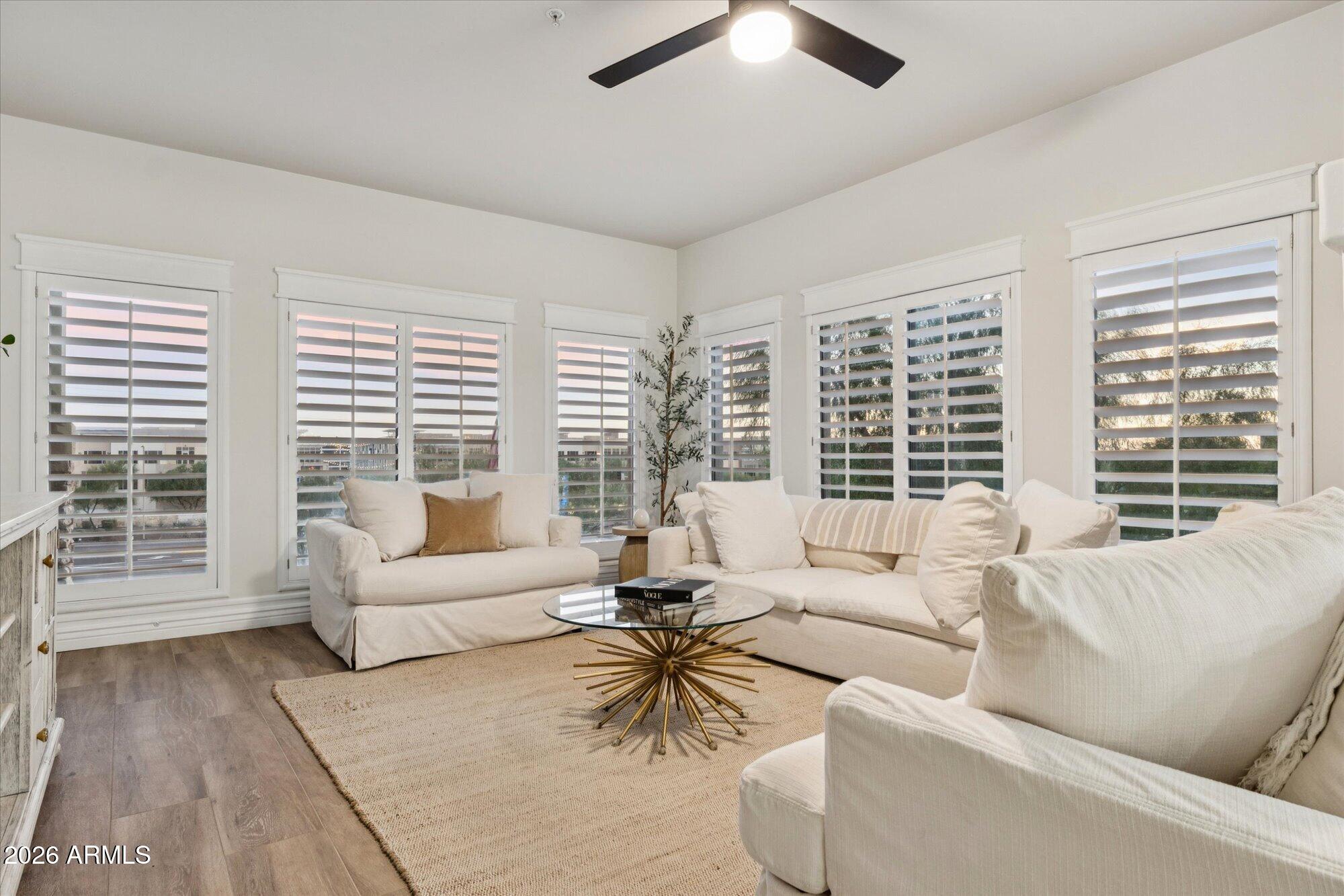 5450 E DEER VALLEY Drive 3009