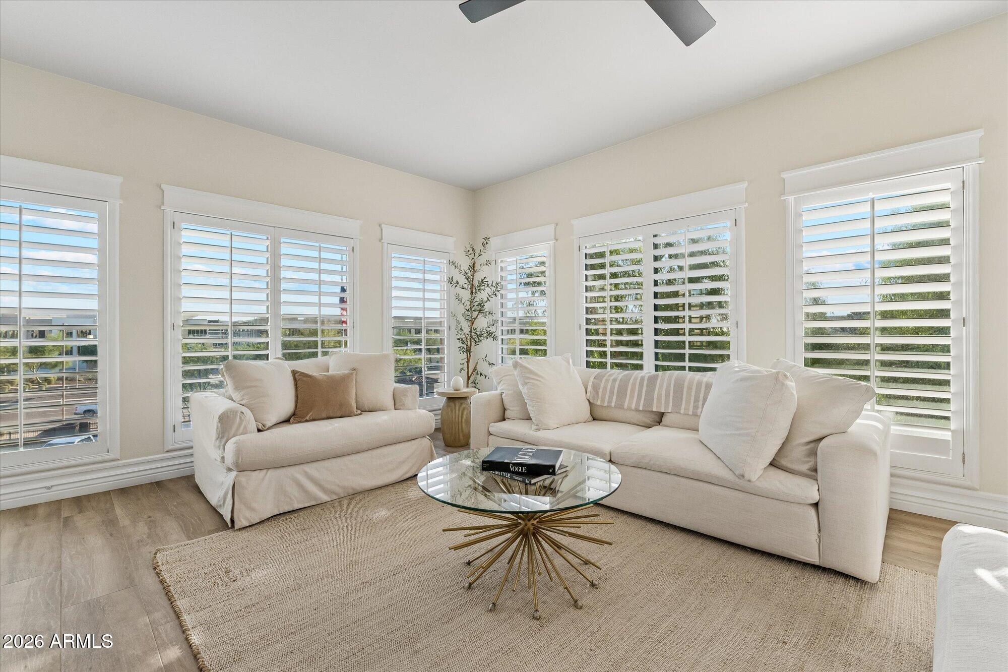 5450 E DEER VALLEY Drive 3009