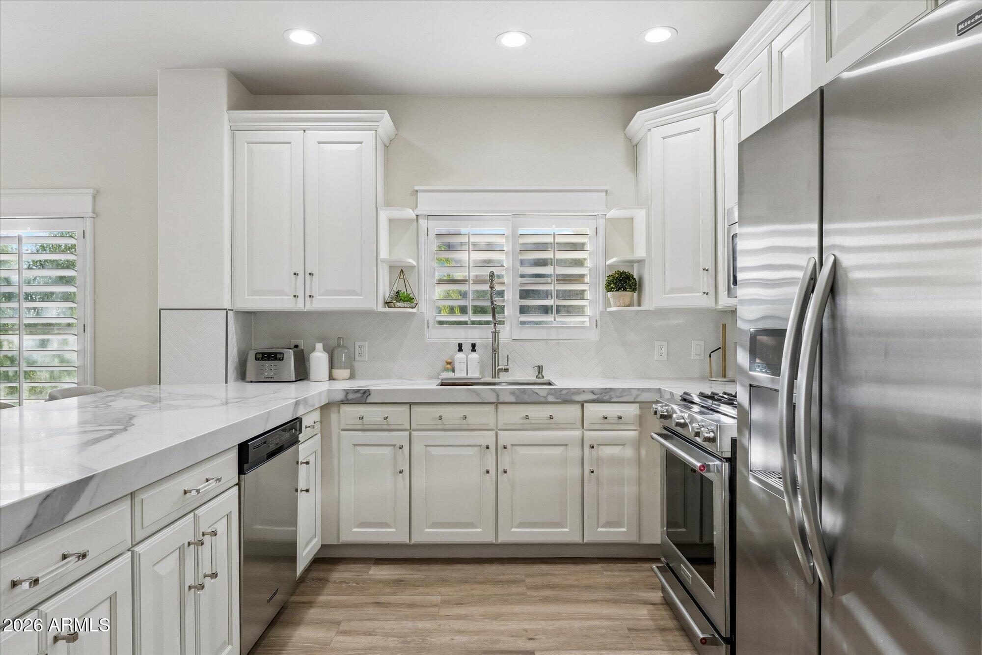 5450 E DEER VALLEY Drive 3009