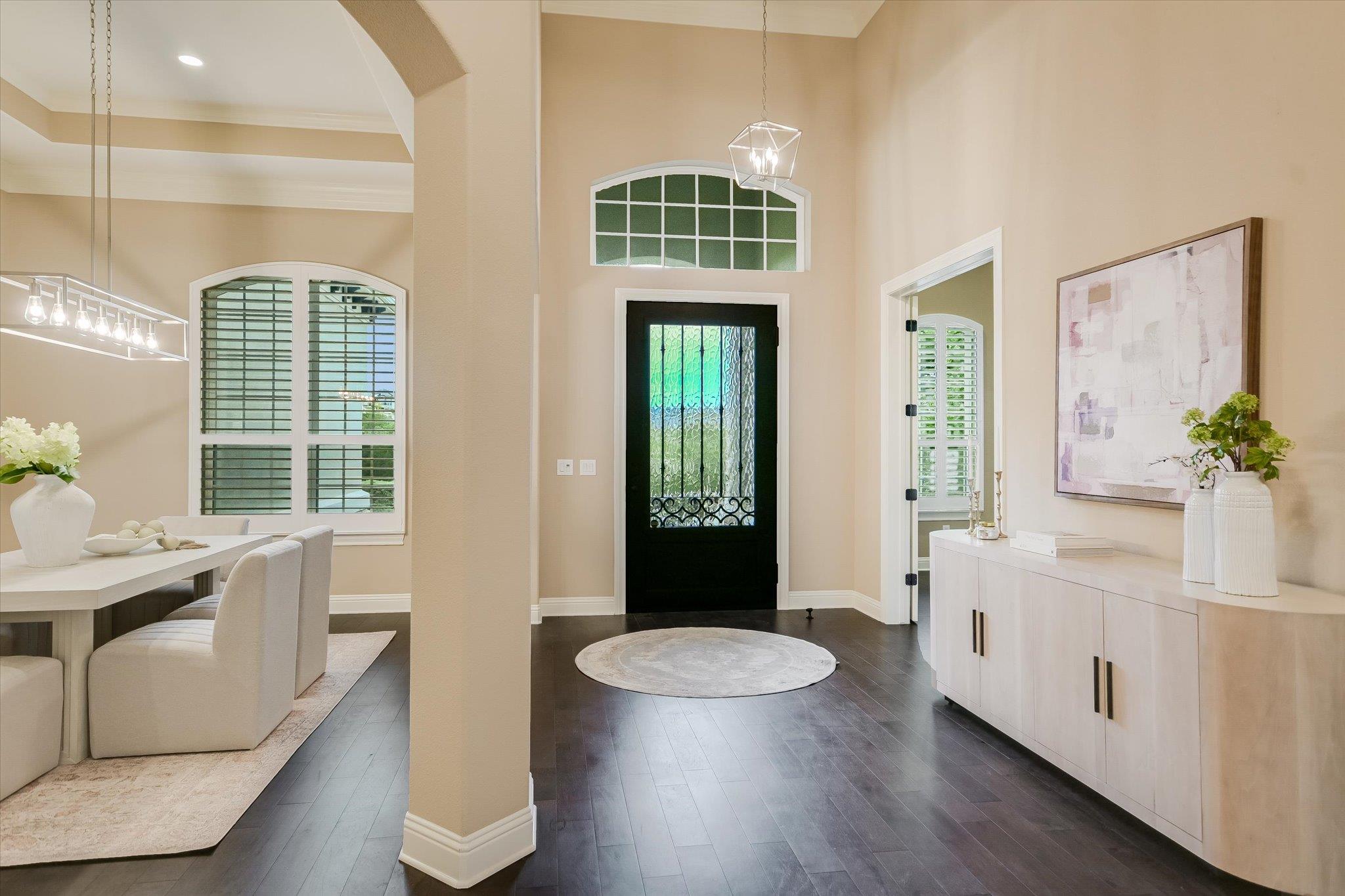 2421 Parisio CT