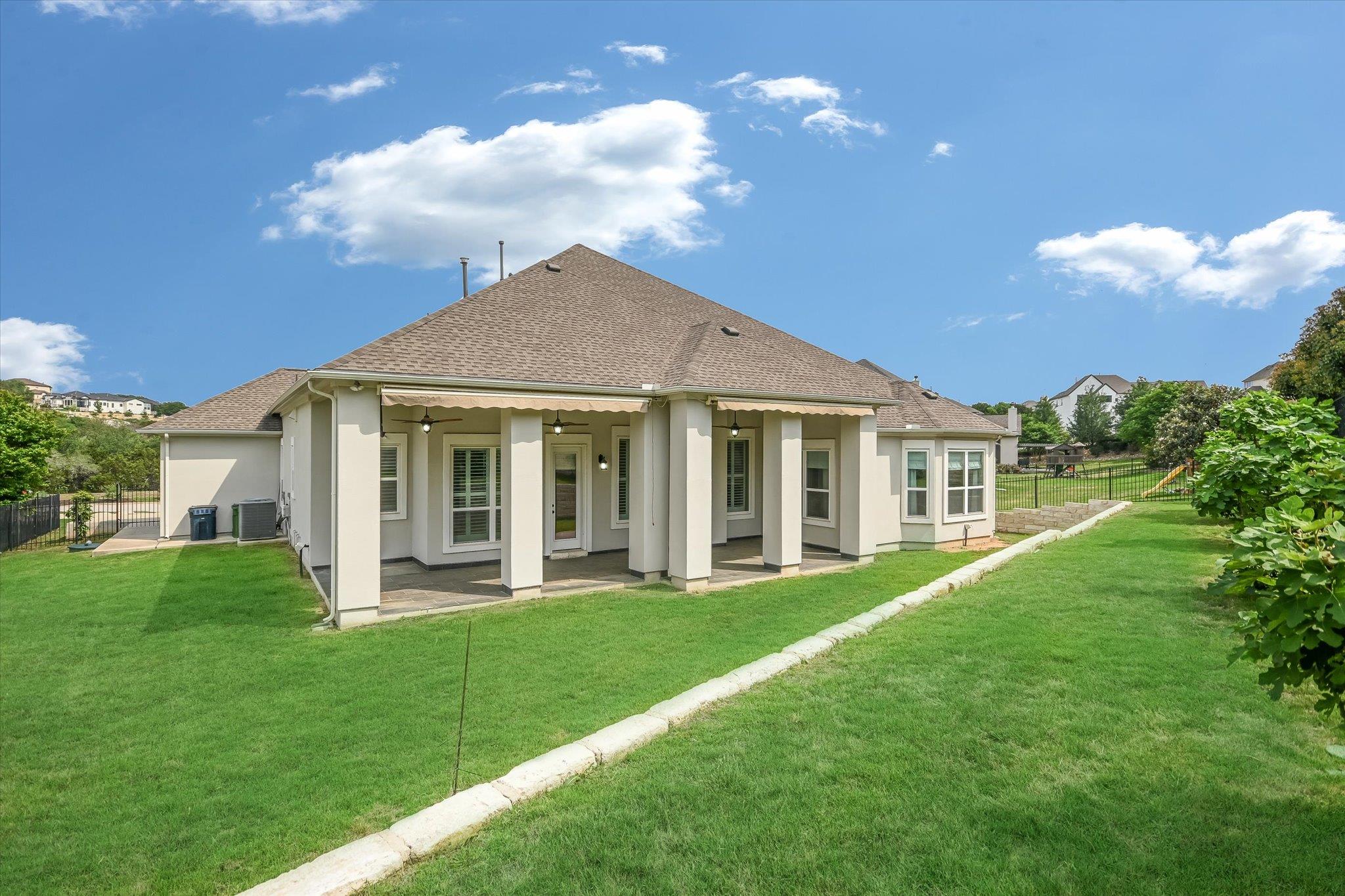 2421 Parisio CT