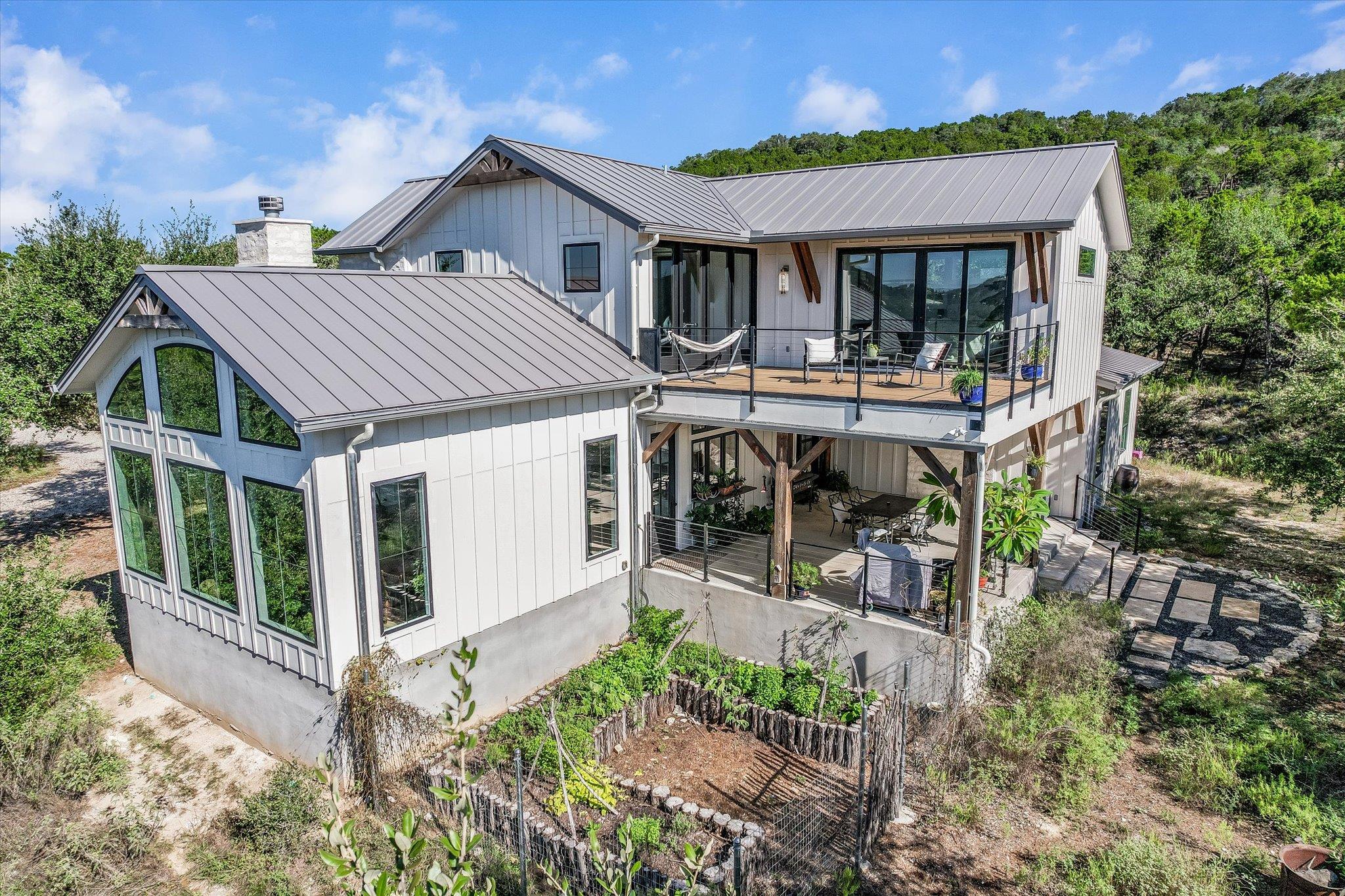 540 Casey LN
