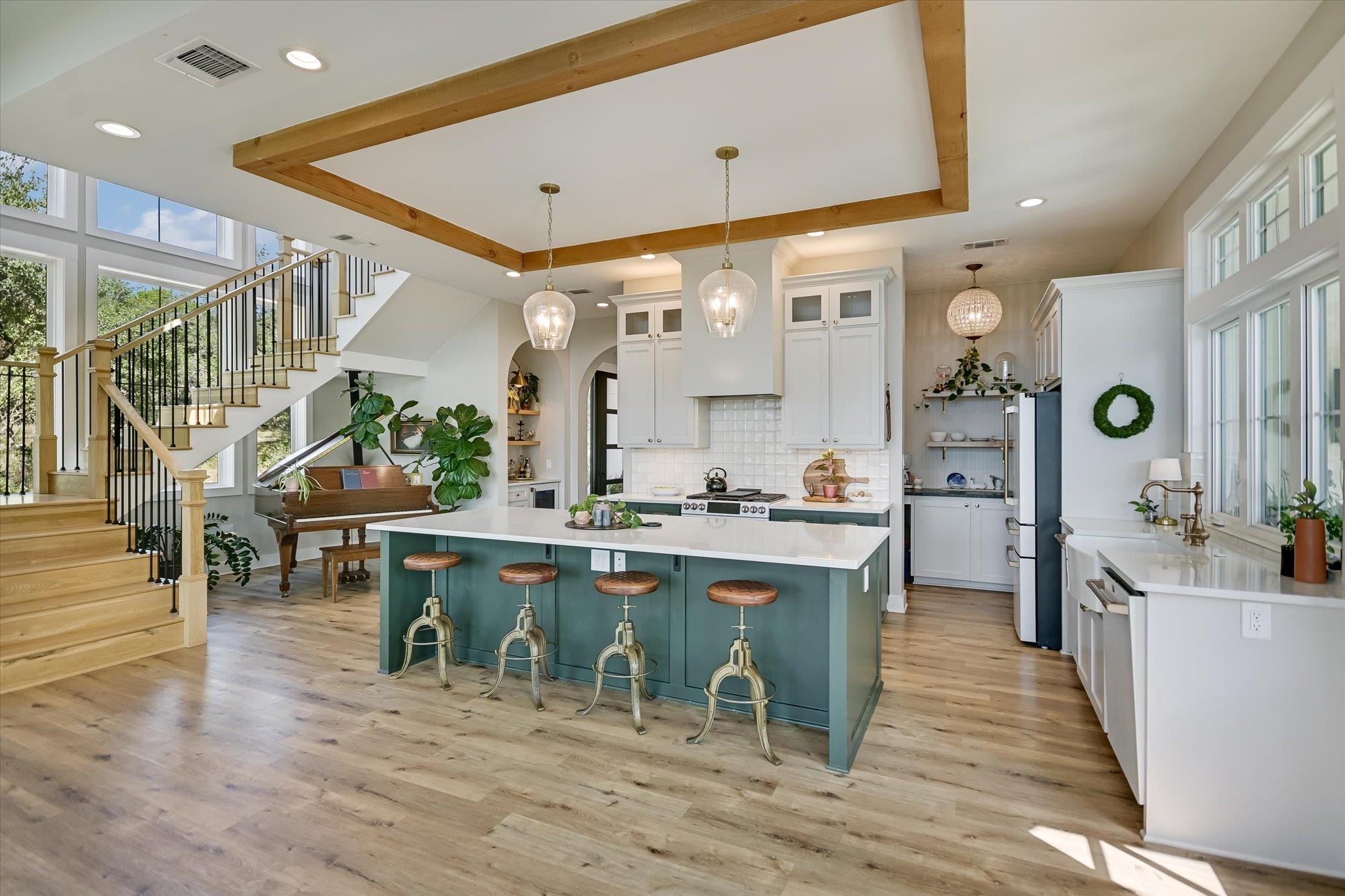 540 Casey LN