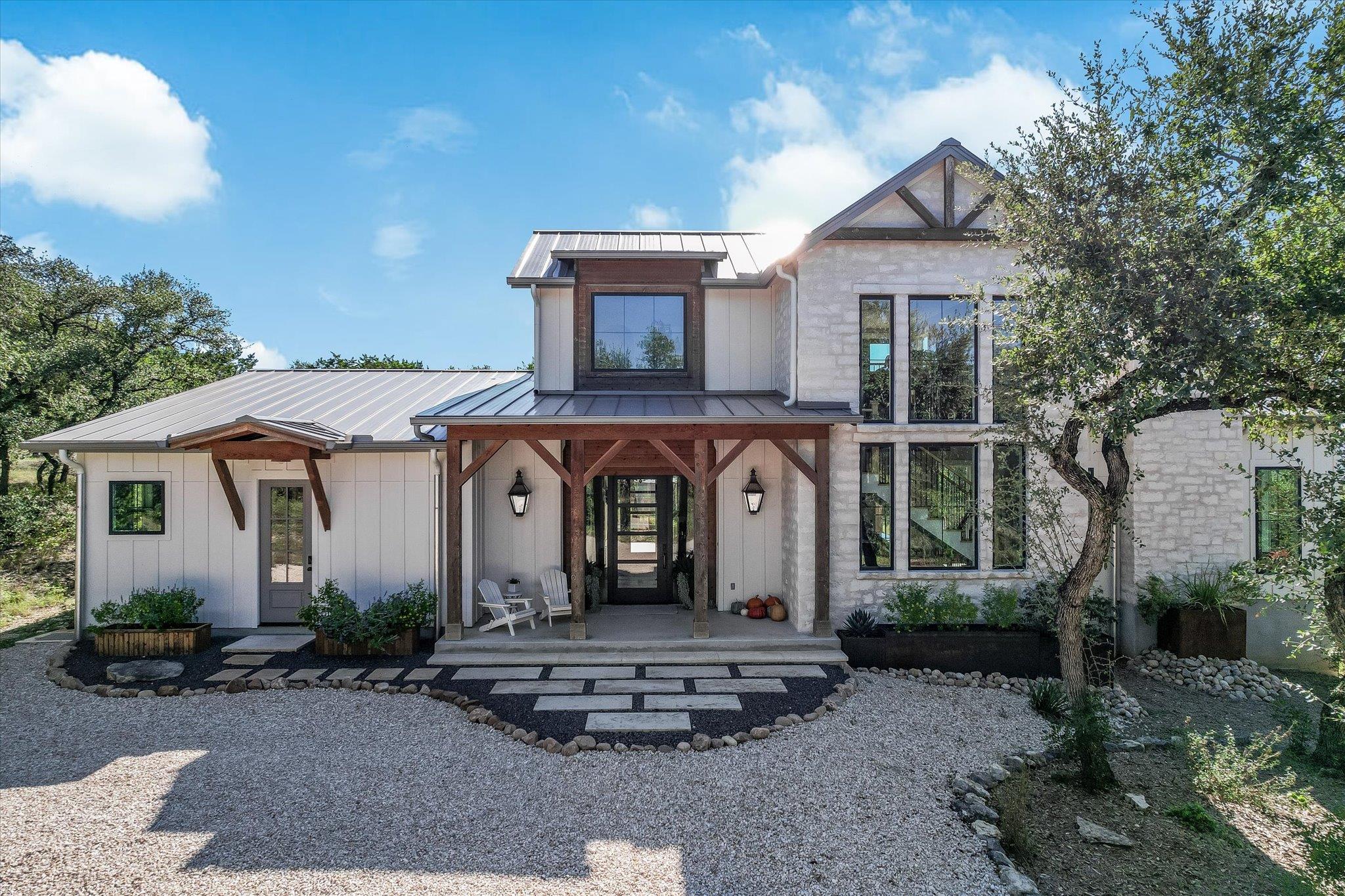 540 Casey LN