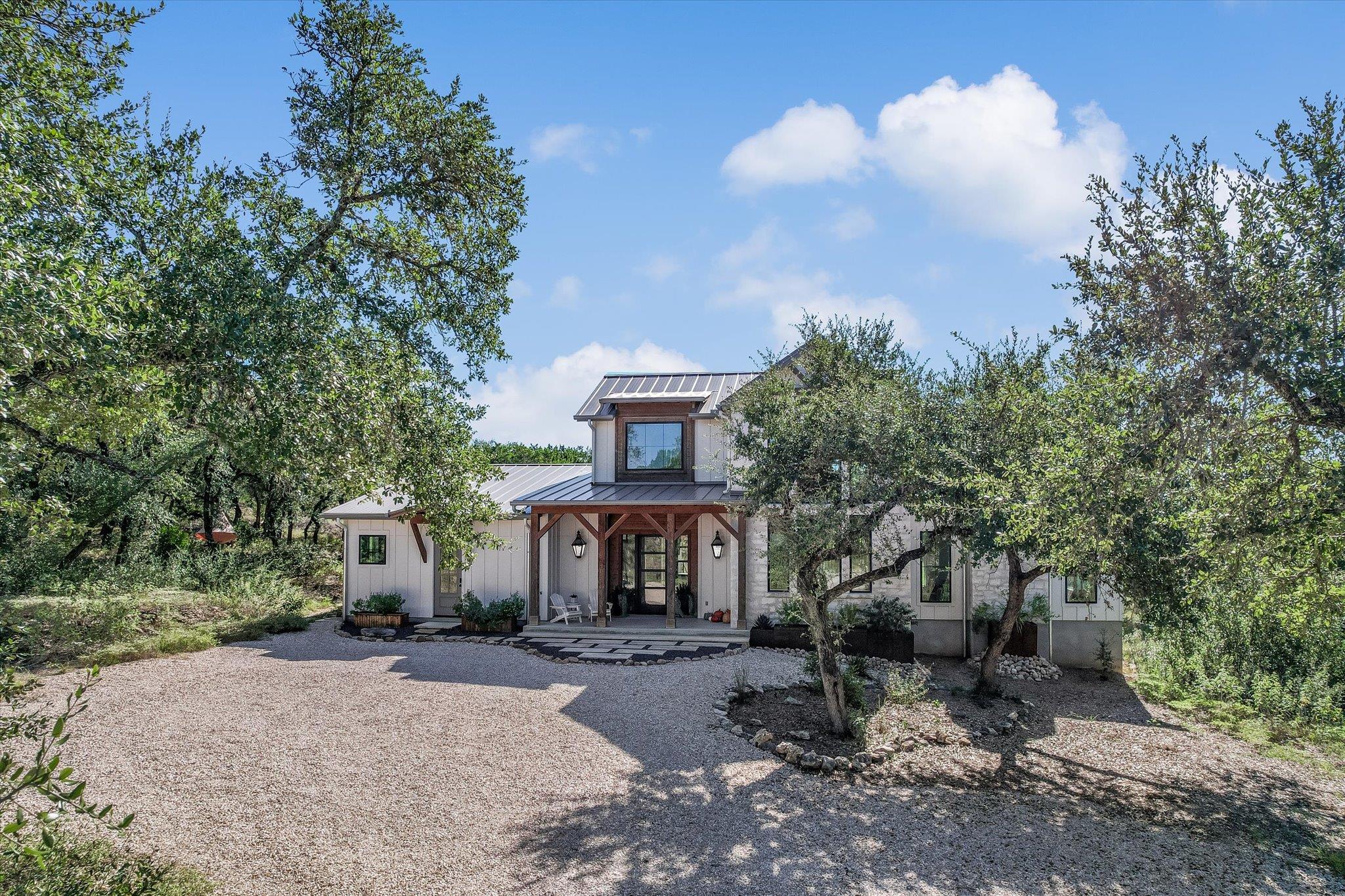 540 Casey LN