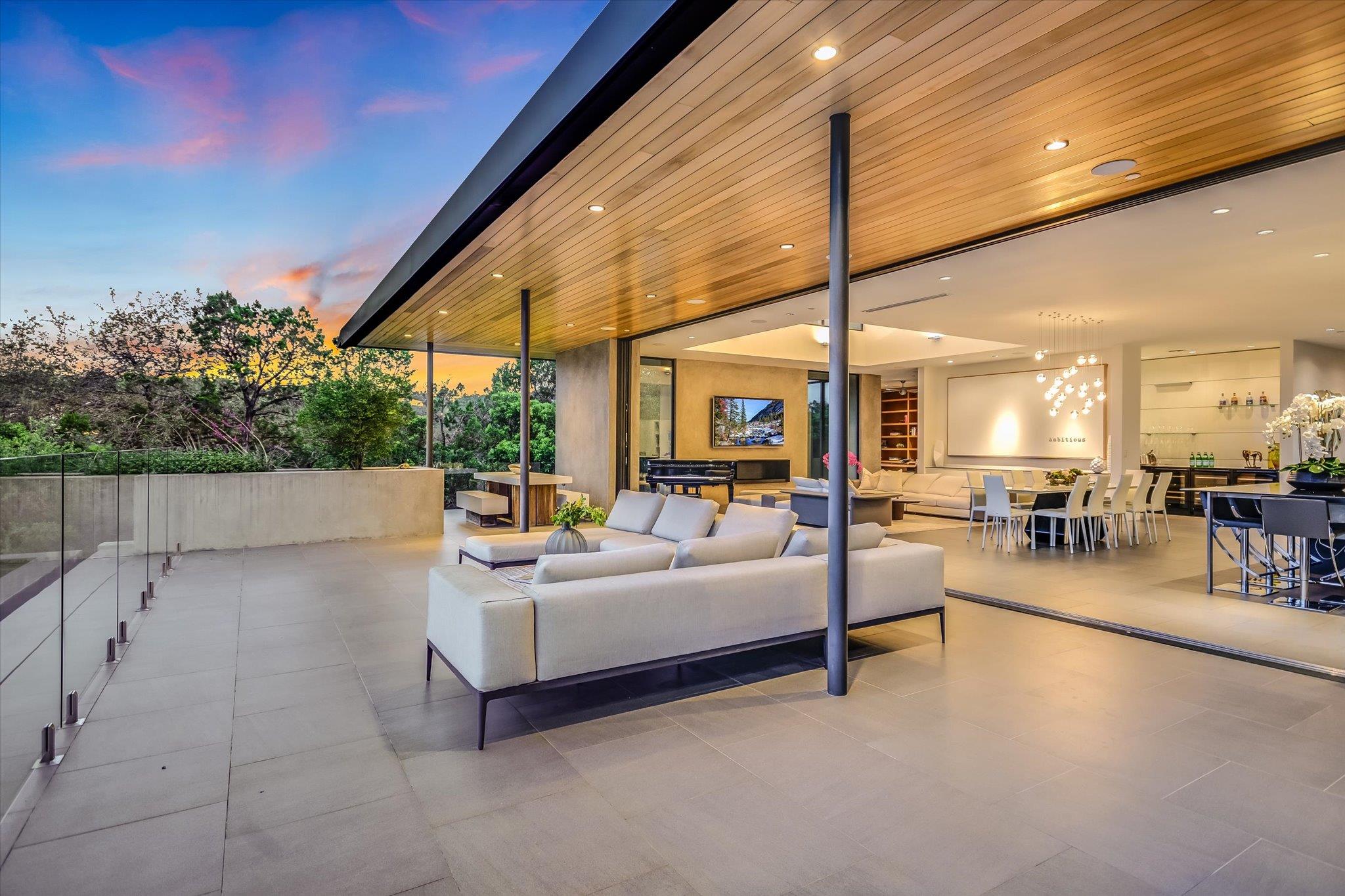 901 Terrace Mountain DR