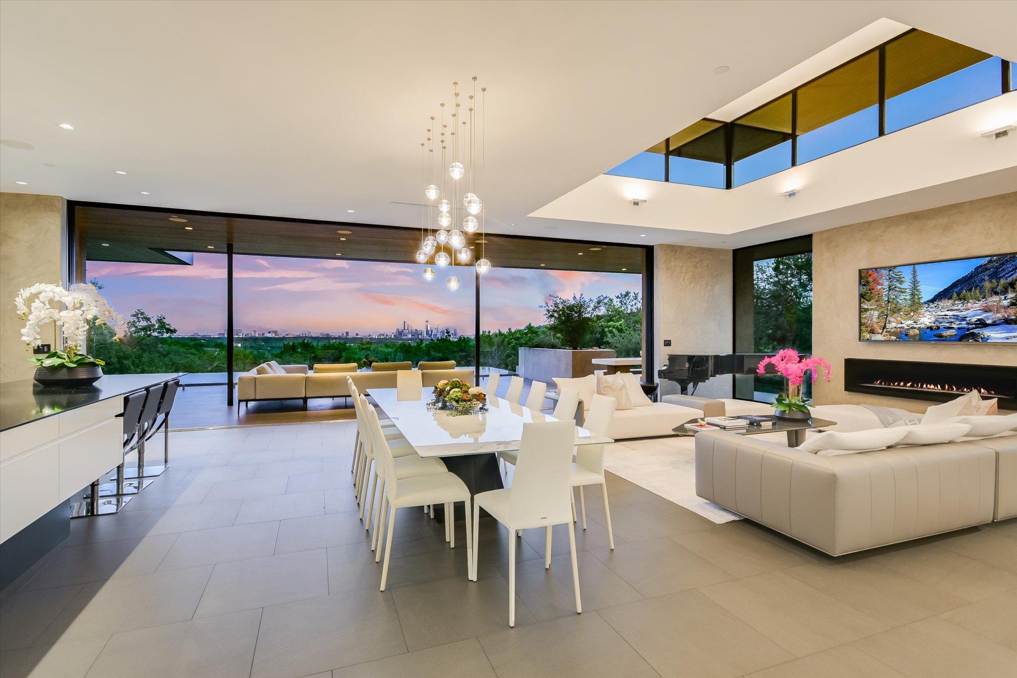 901 Terrace Mountain DR