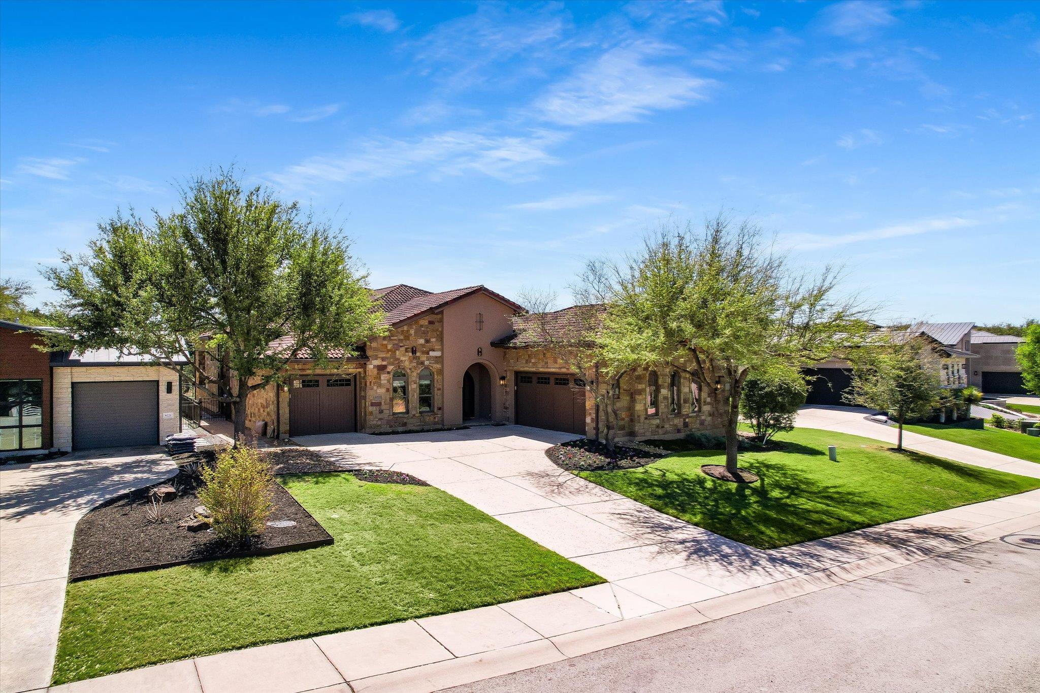8225 Carranzo DR