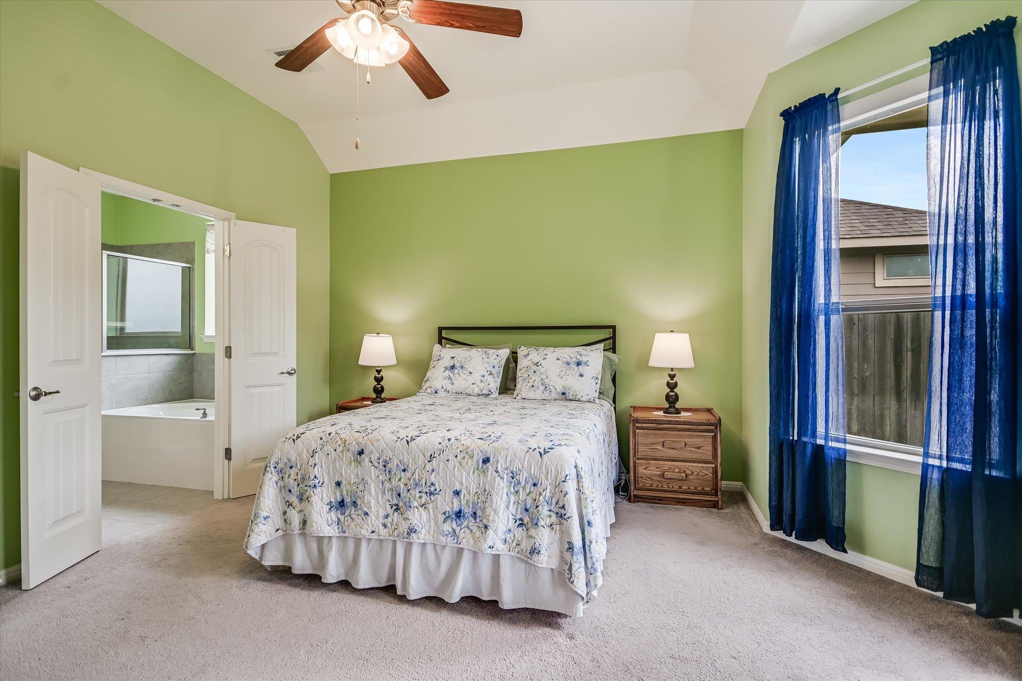 5013 Pearl Crescent LN