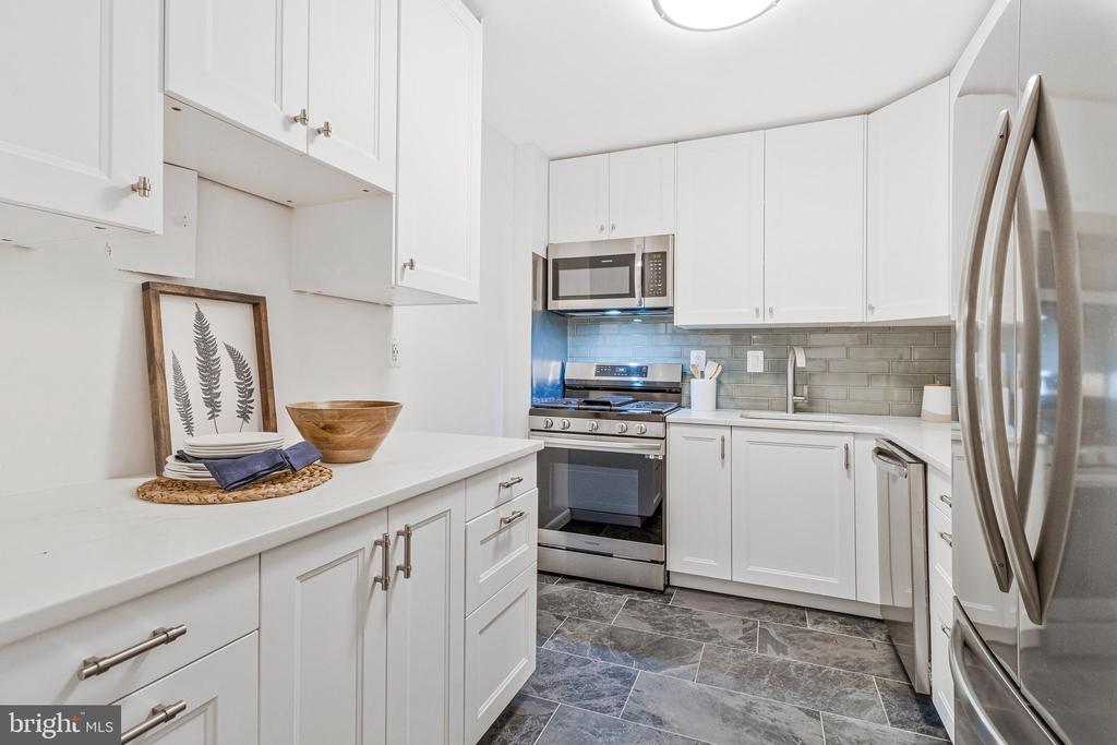 2939 VAN NESS STREET NW 706