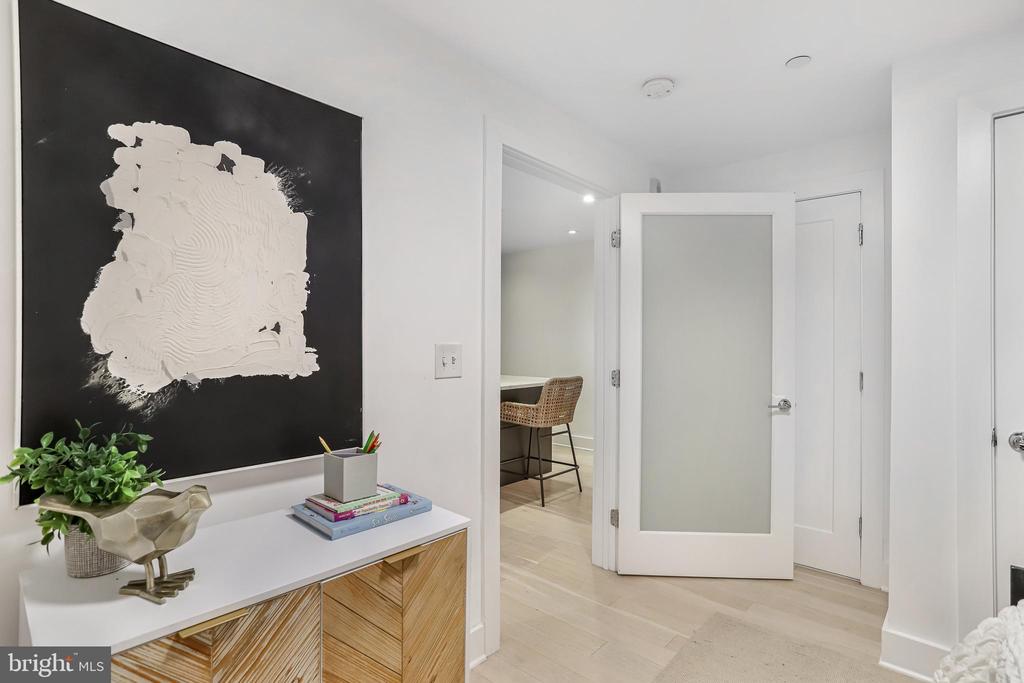 1745 N STREET NW G01