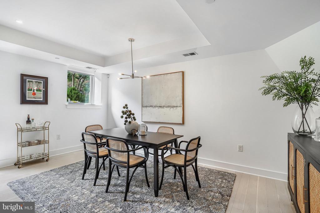 1745 N STREET NW G01