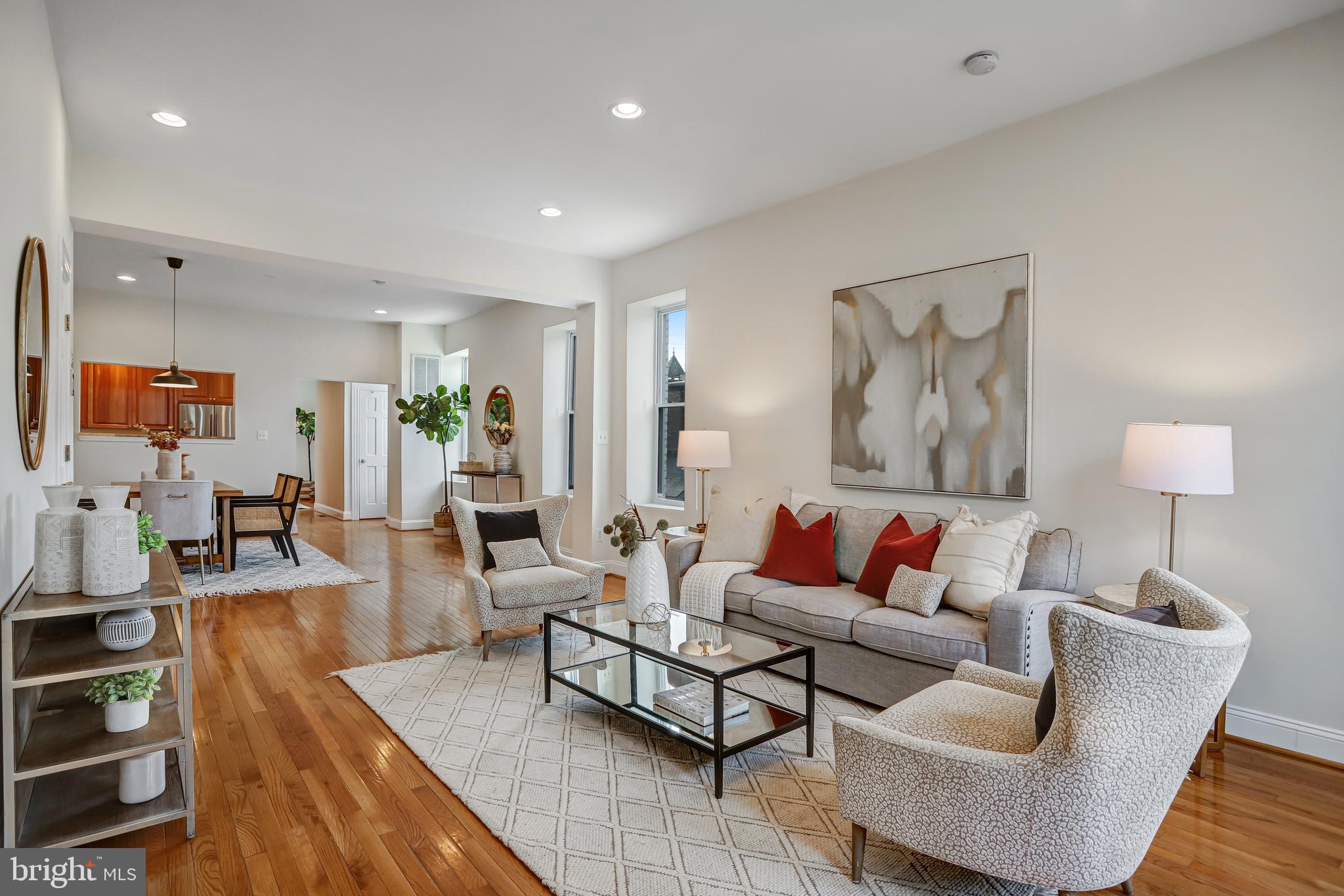 15 TODD PLACE NE