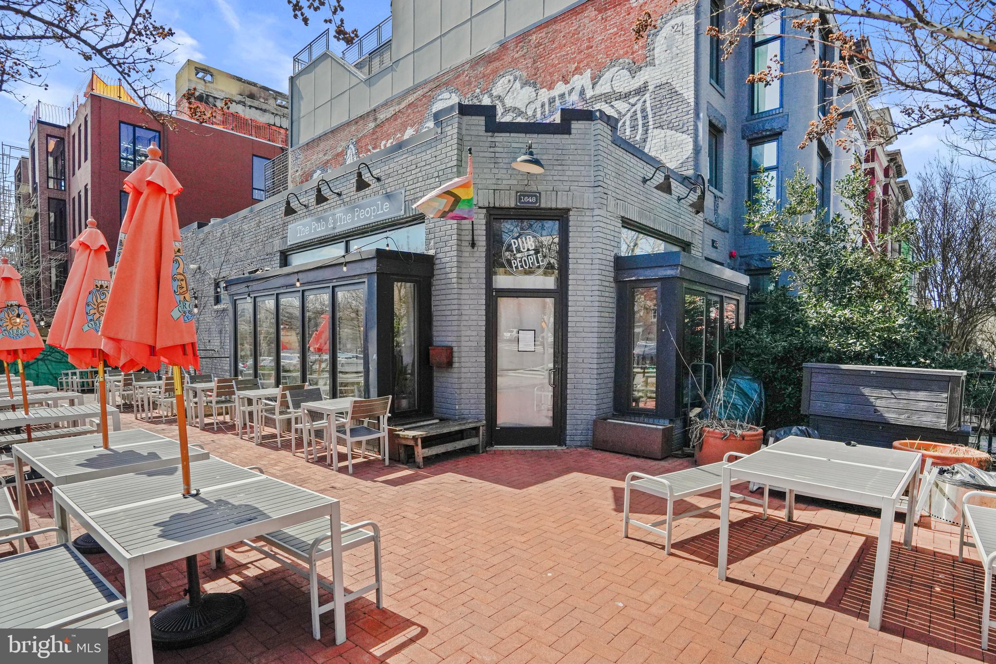 15 TODD PLACE NE