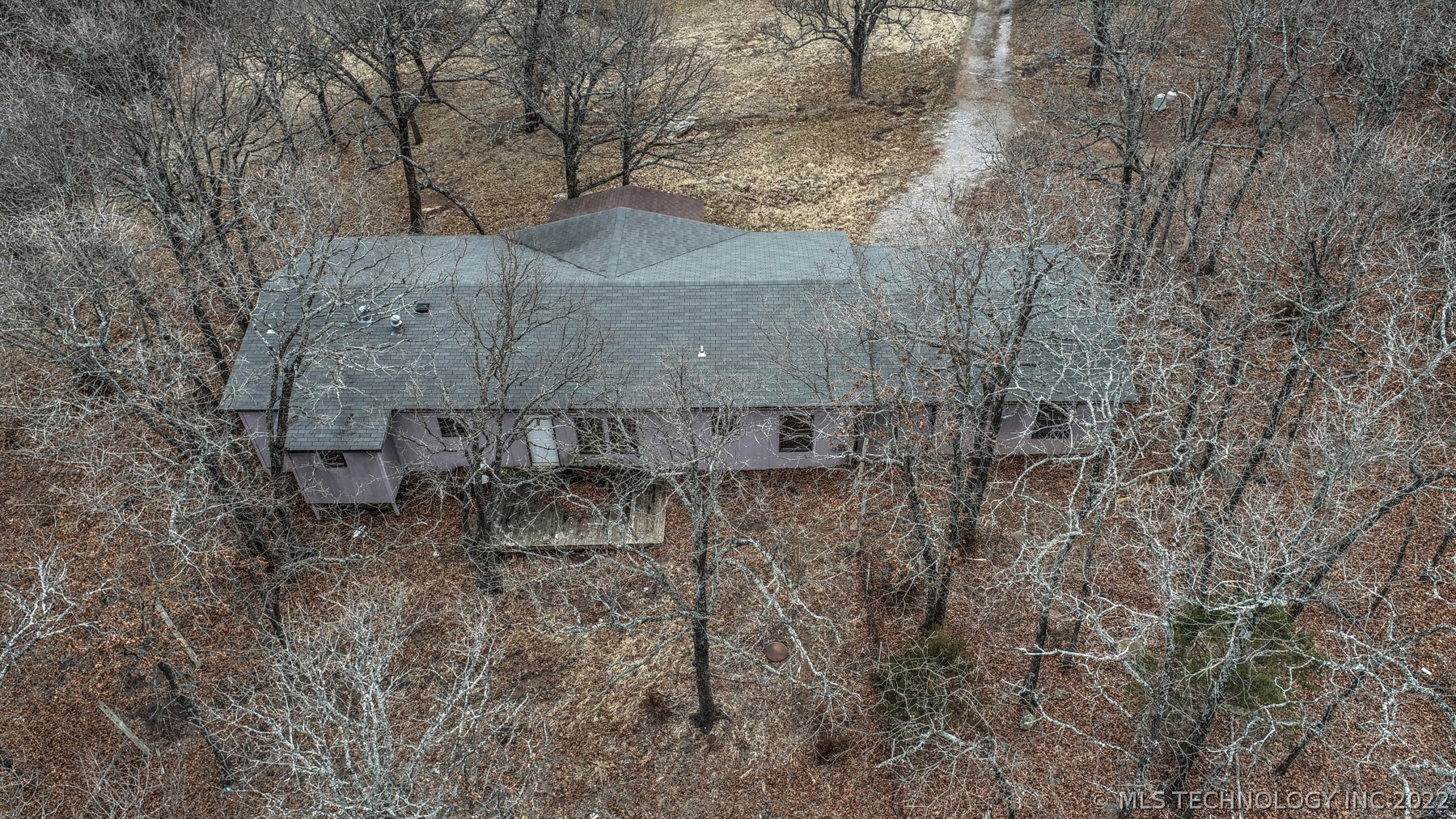 1064 W Chickasaw Road