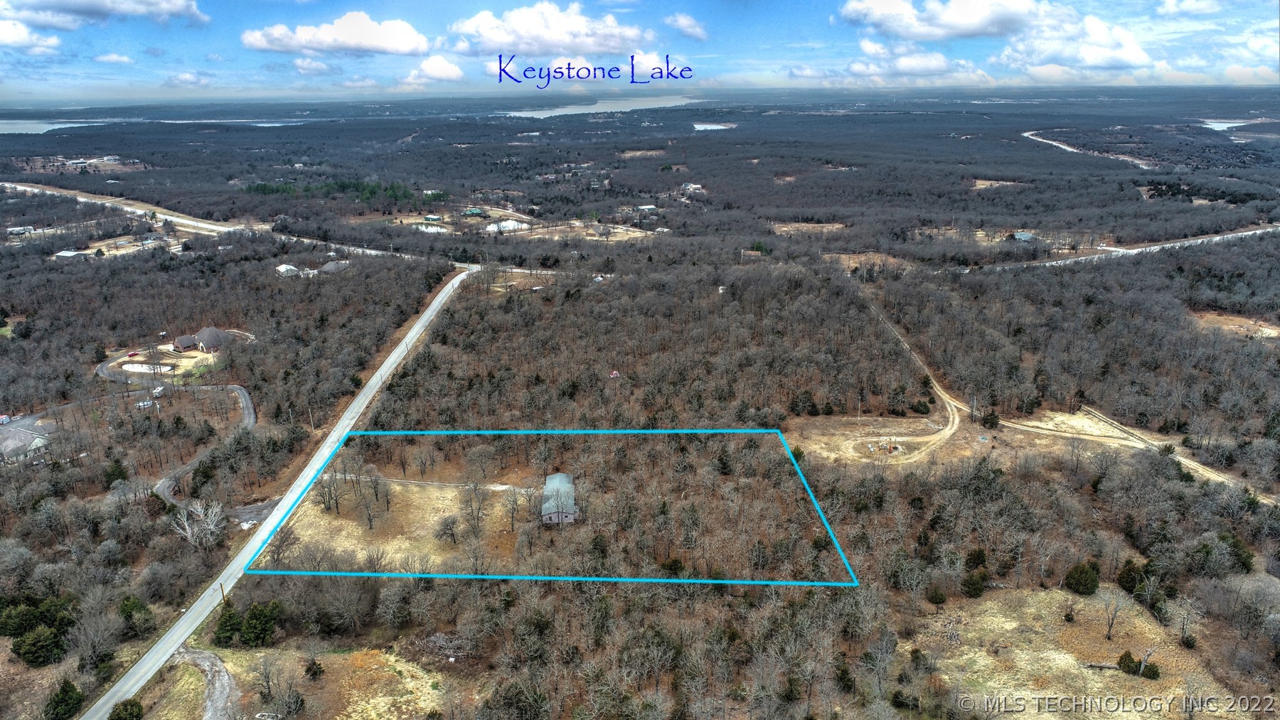 1064 W Chickasaw Road