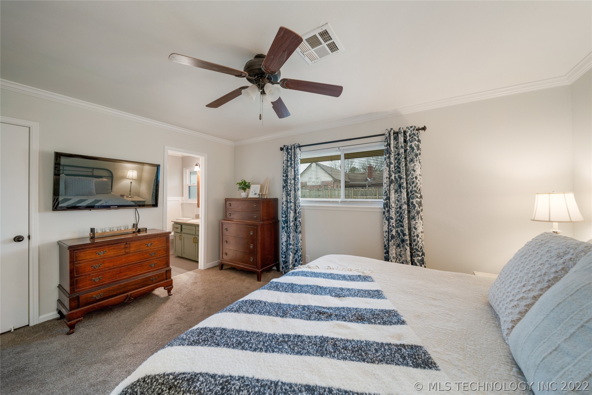 2305 S Juniper Avenue