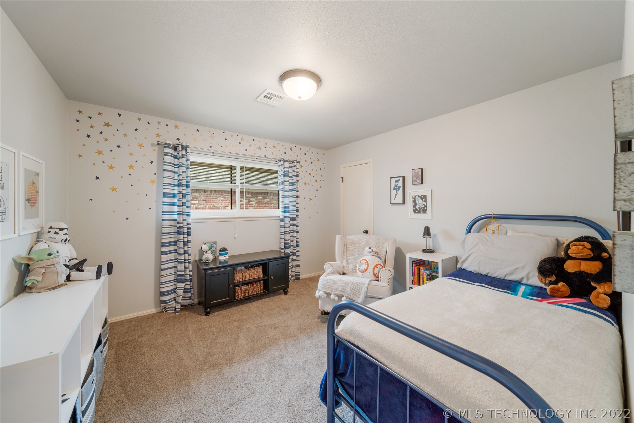 2305 S Juniper Avenue