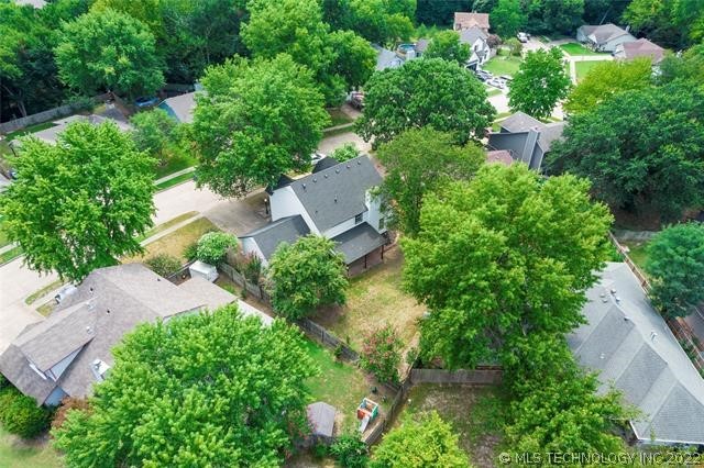 5304 S Hickory Avenue