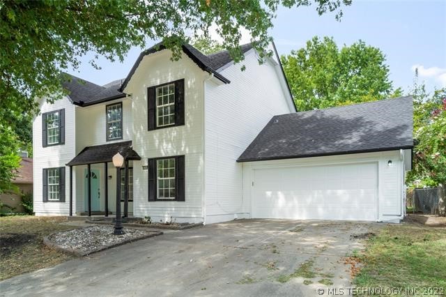 5304 S Hickory Avenue