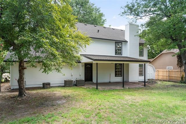 5304 S Hickory Avenue