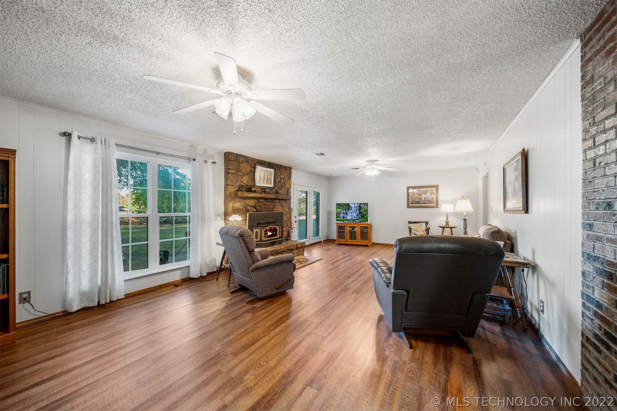 9965 E Clover Creek Drive