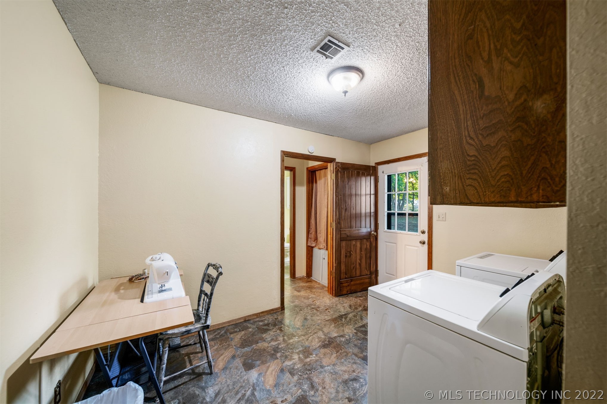 9965 E Clover Creek Drive