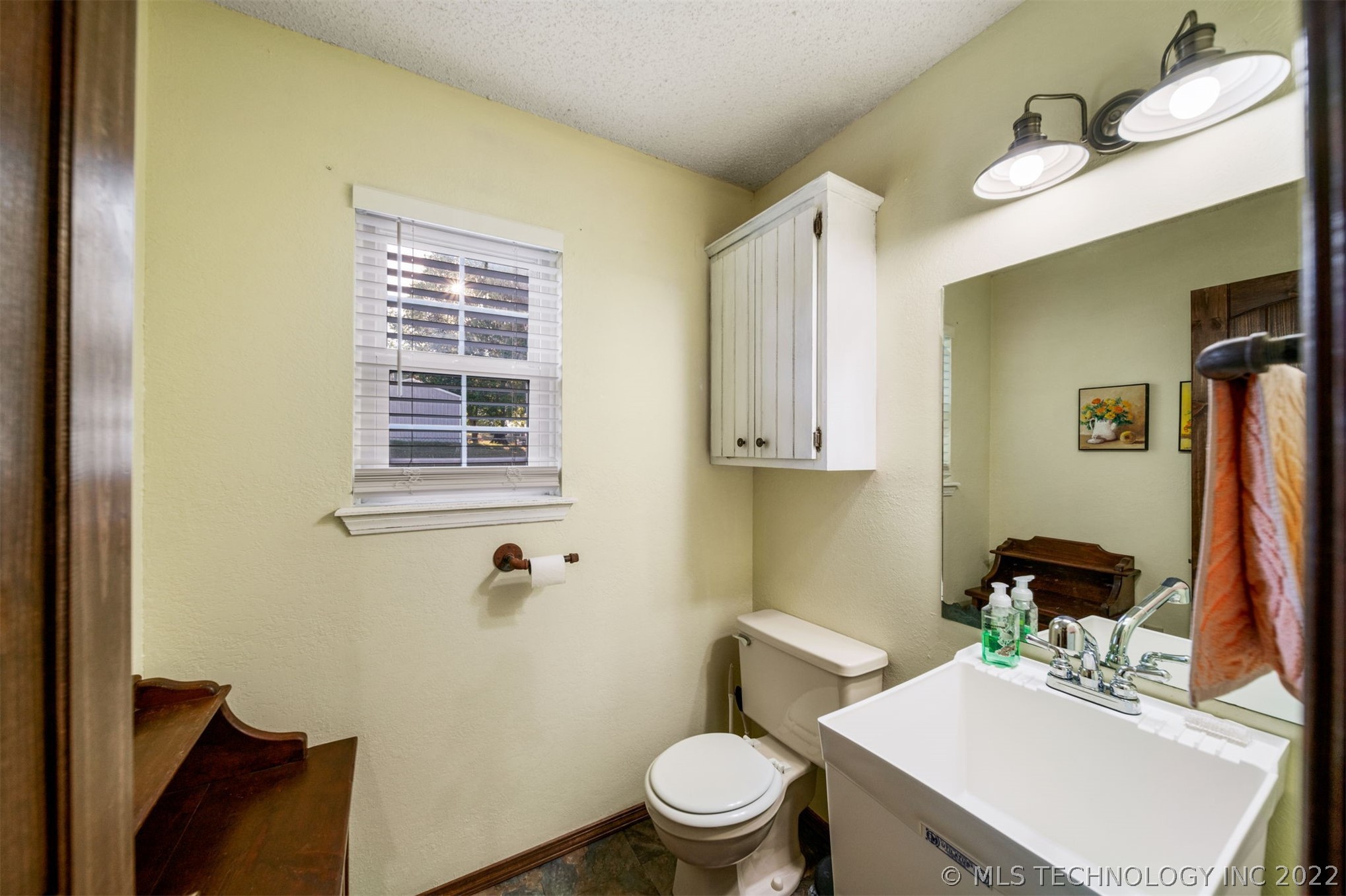 9965 E Clover Creek Drive