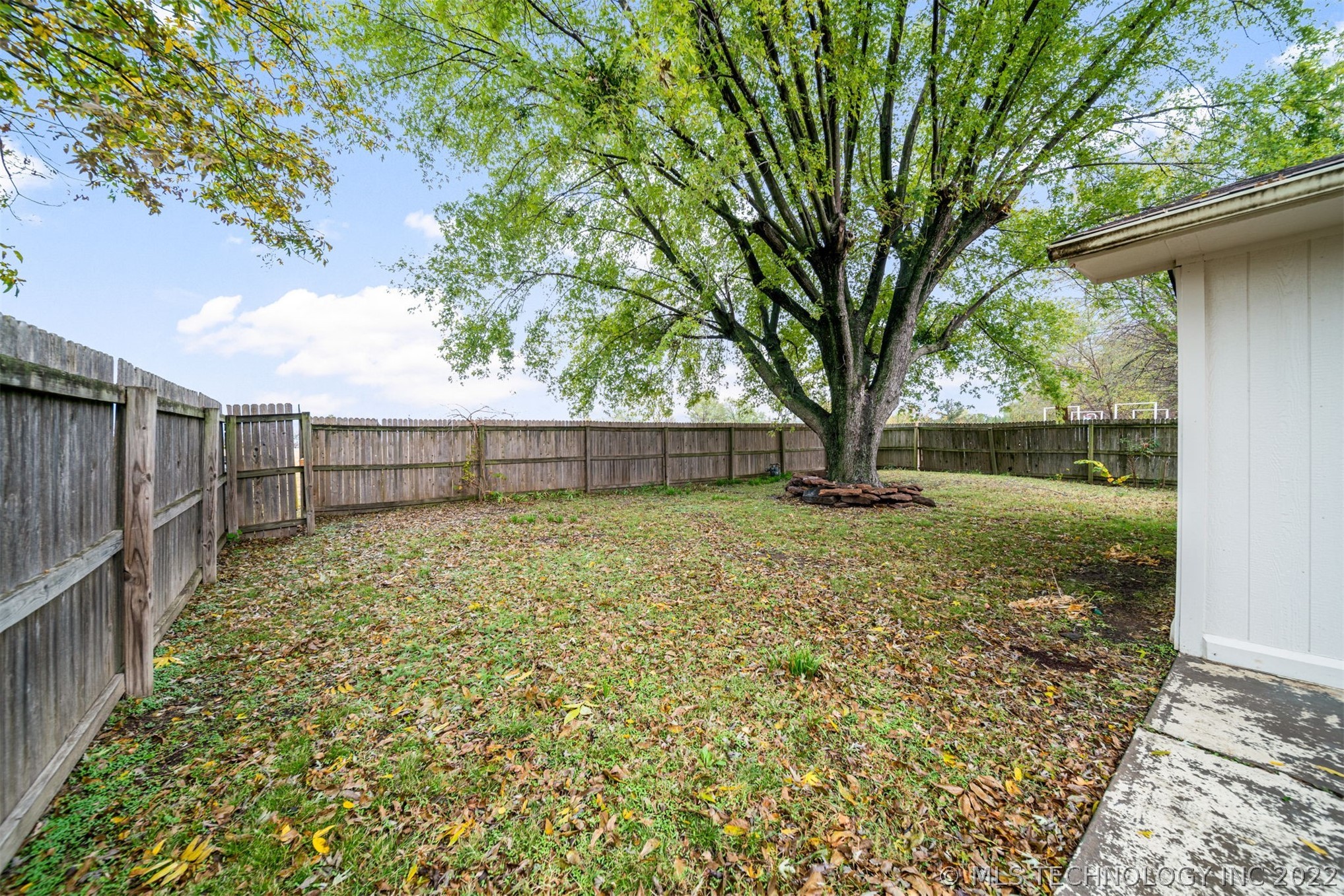 413 N Oklahoma Street