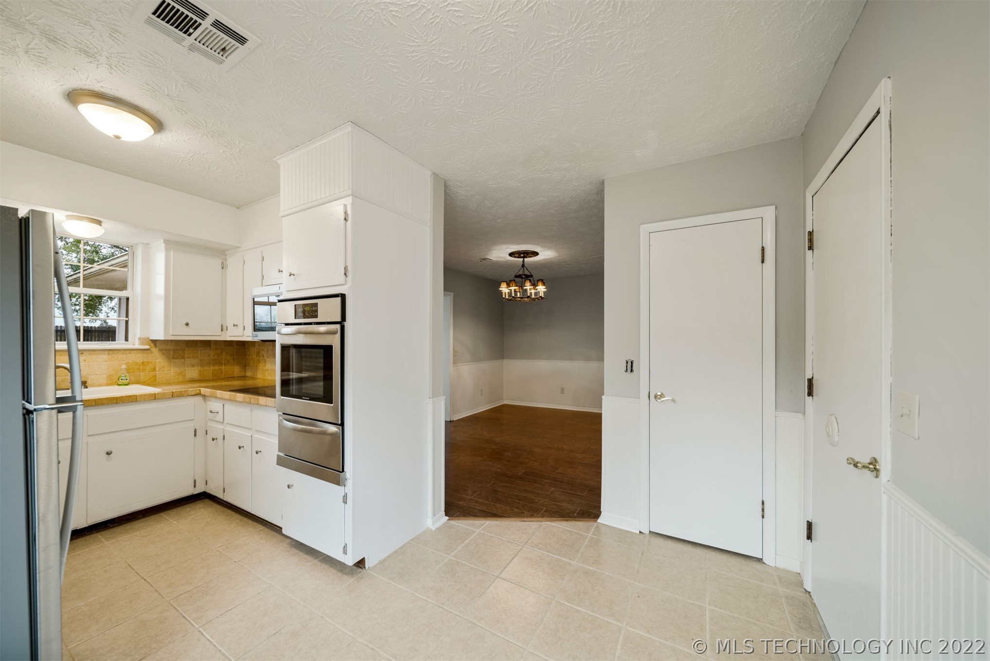 413 N Oklahoma Street