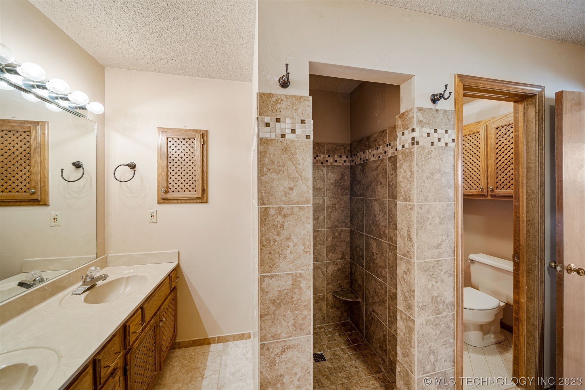 10565 N 123rd East Avenue