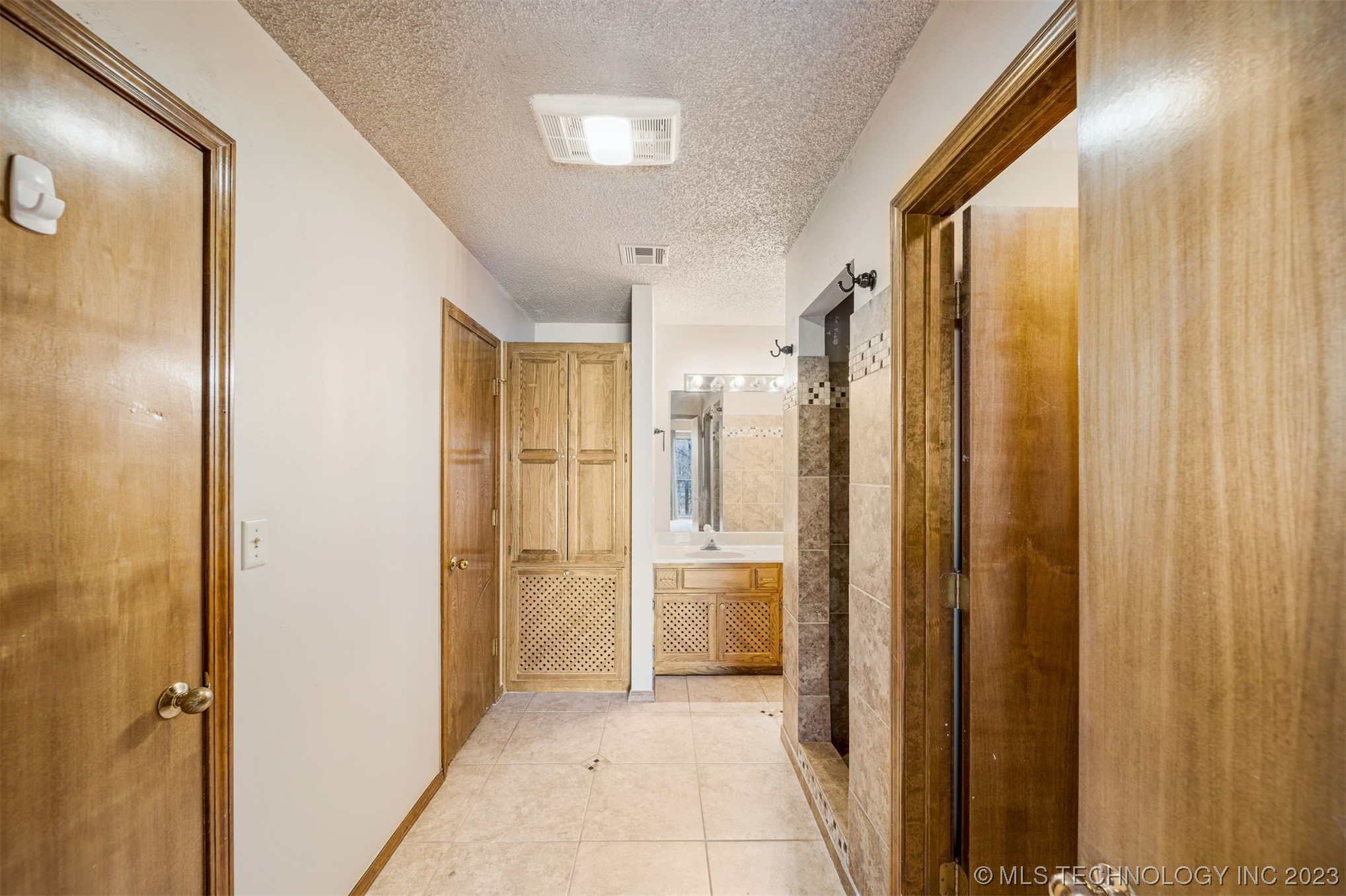 10565 N 123rd East Avenue