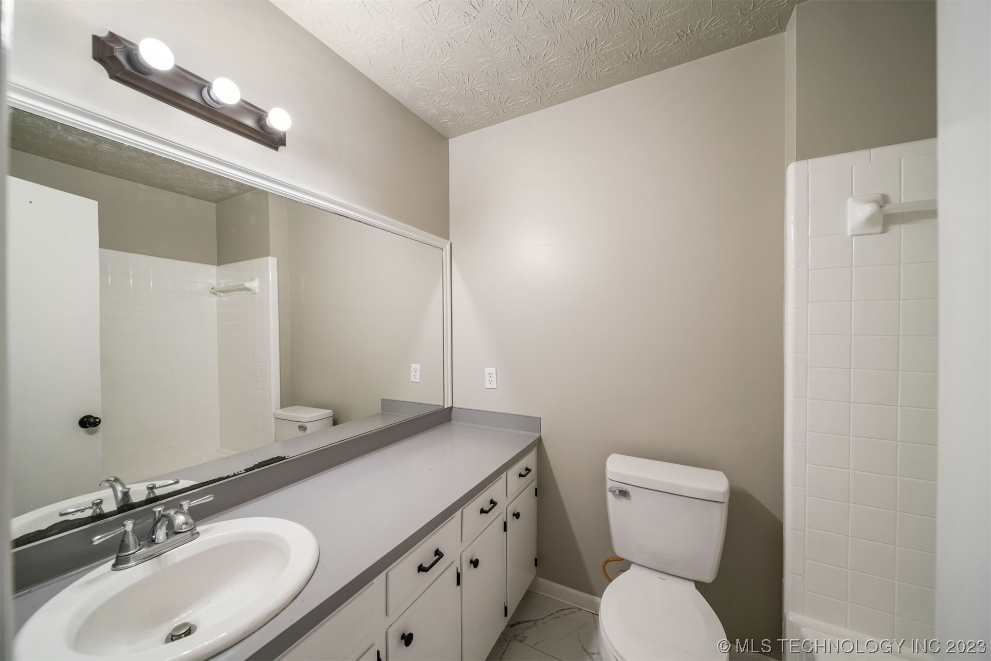 1401 N Choctaw Place