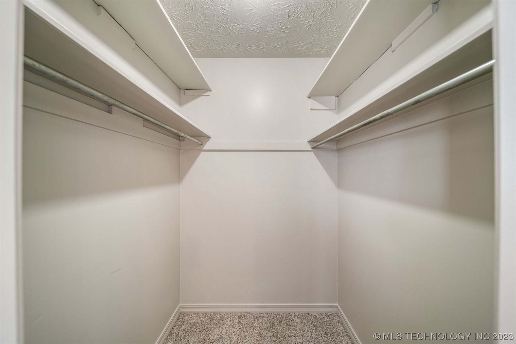 1401 N Choctaw Place