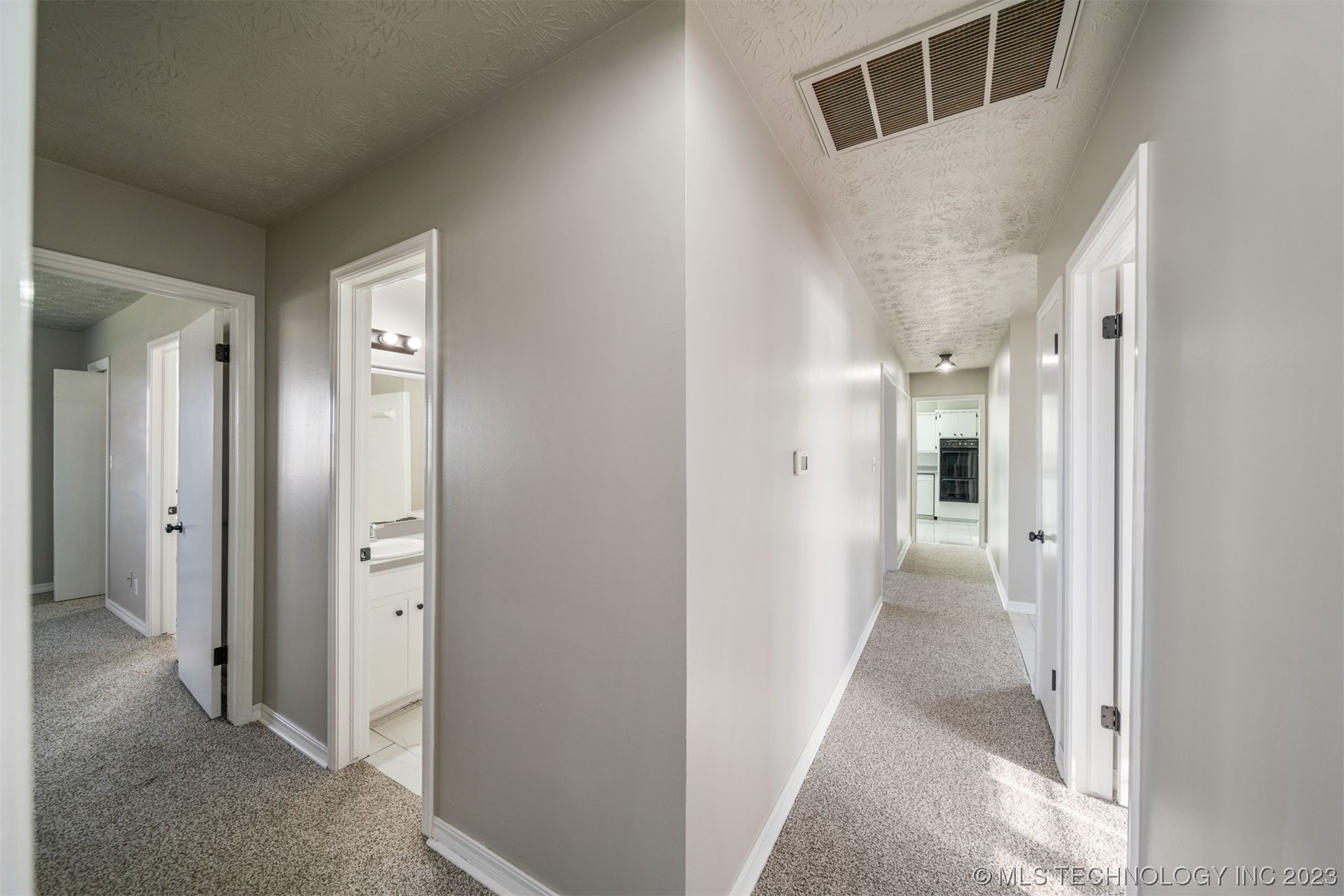 1401 N Choctaw Place