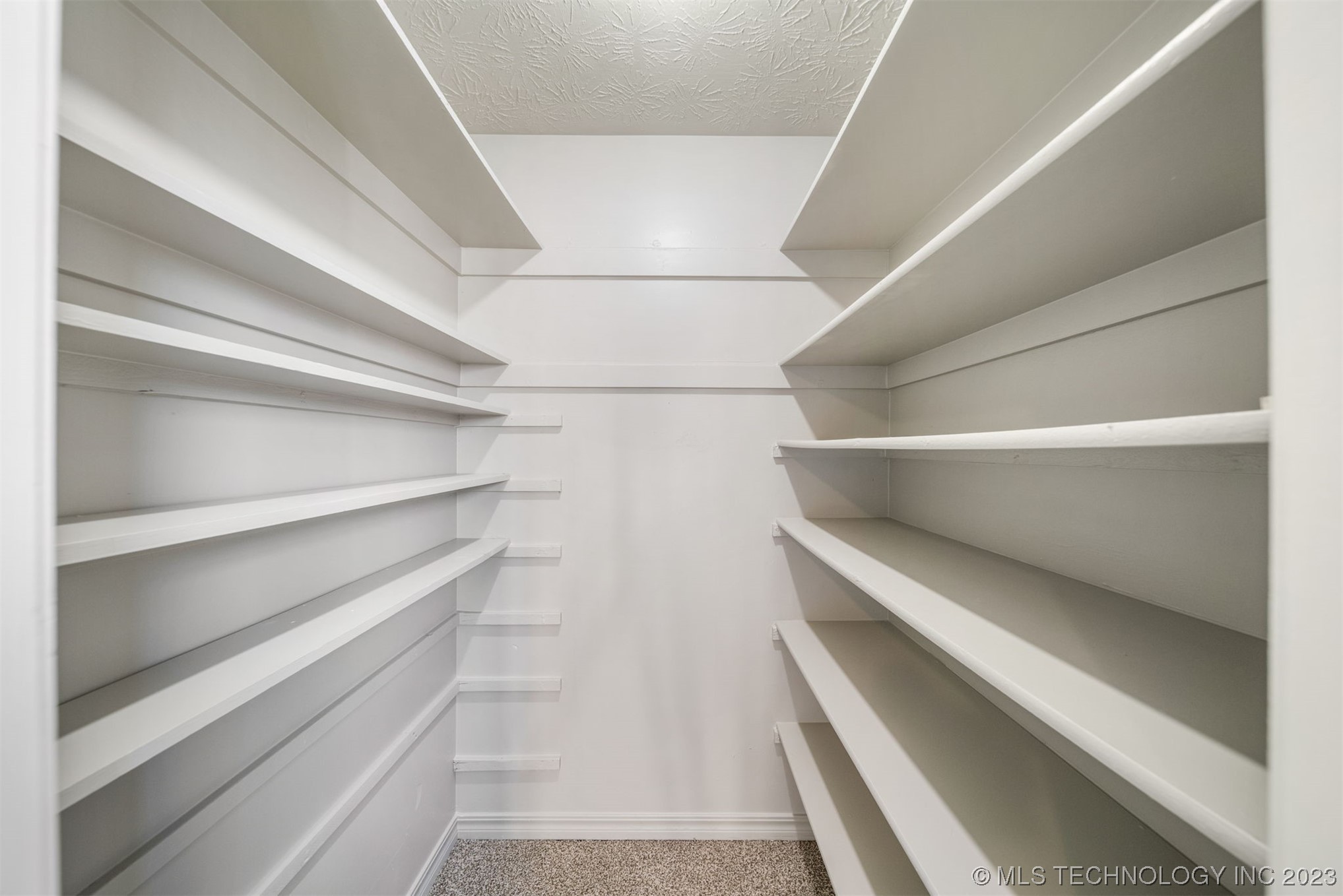 1401 N Choctaw Place