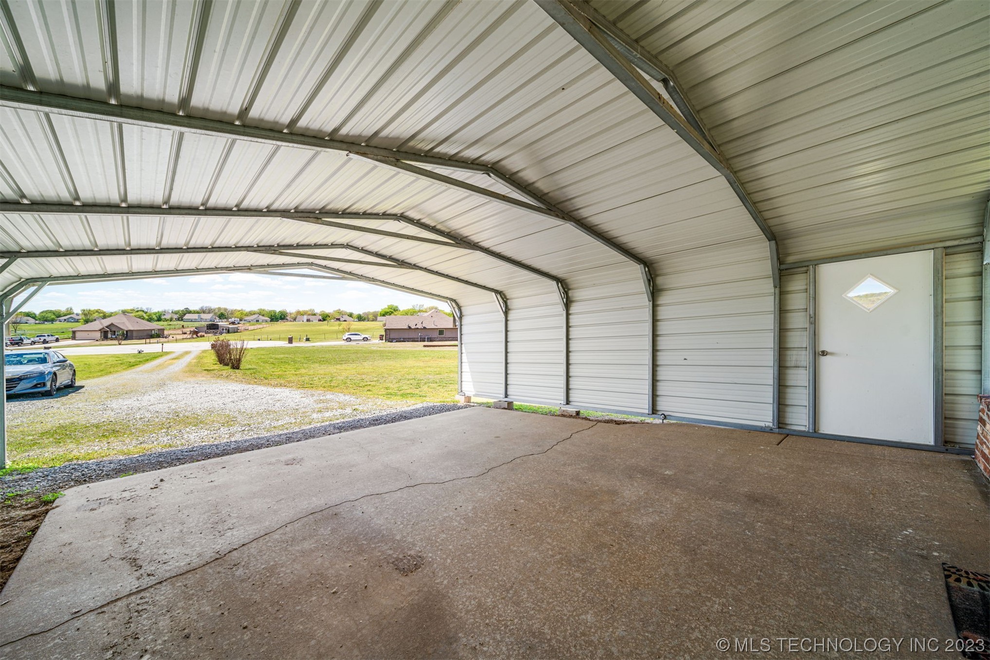 25027 Singletree Lane W