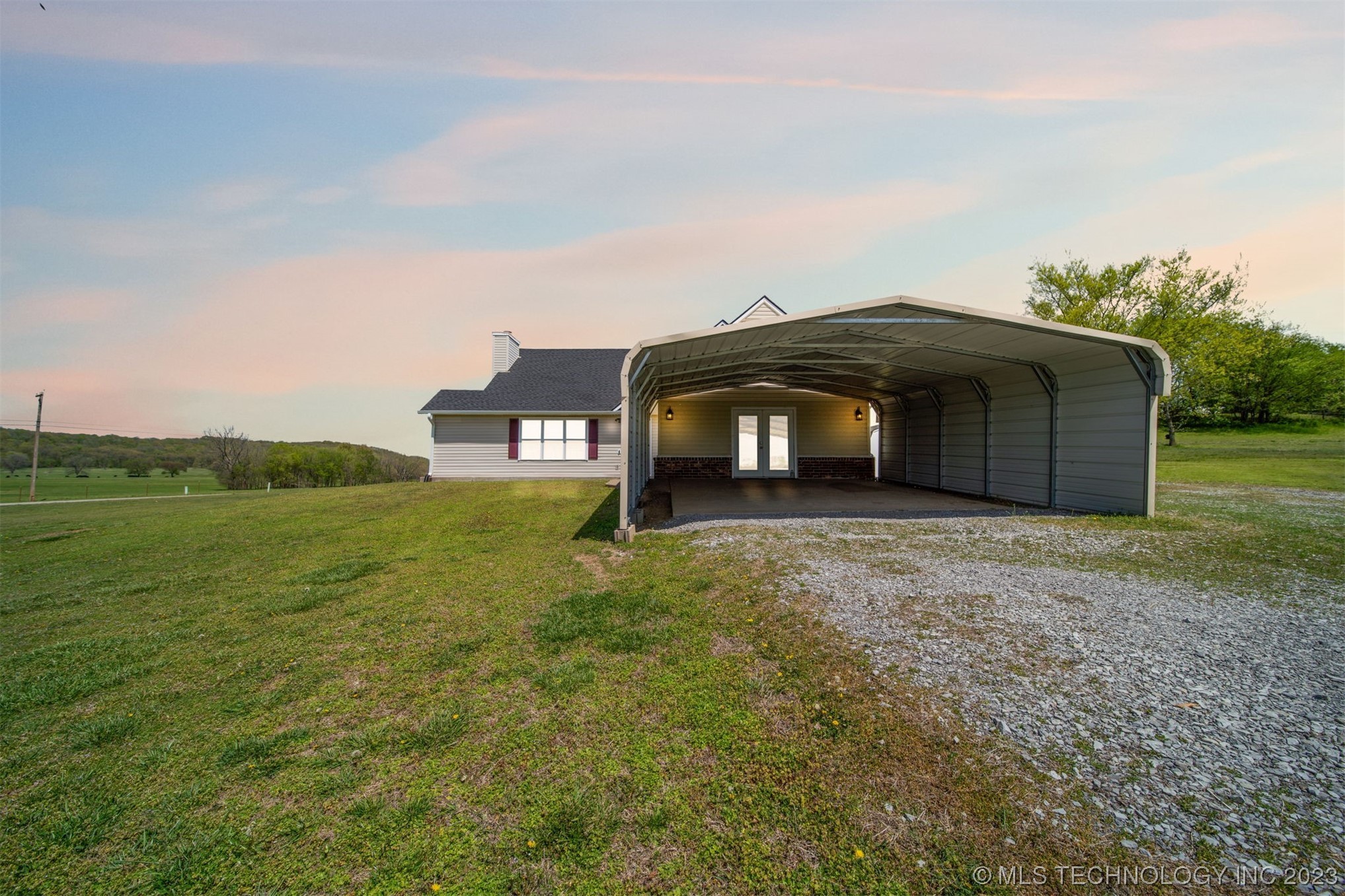 25027 Singletree Lane W