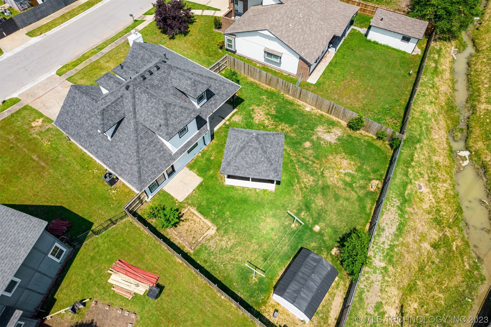 12302 E 87th Street N