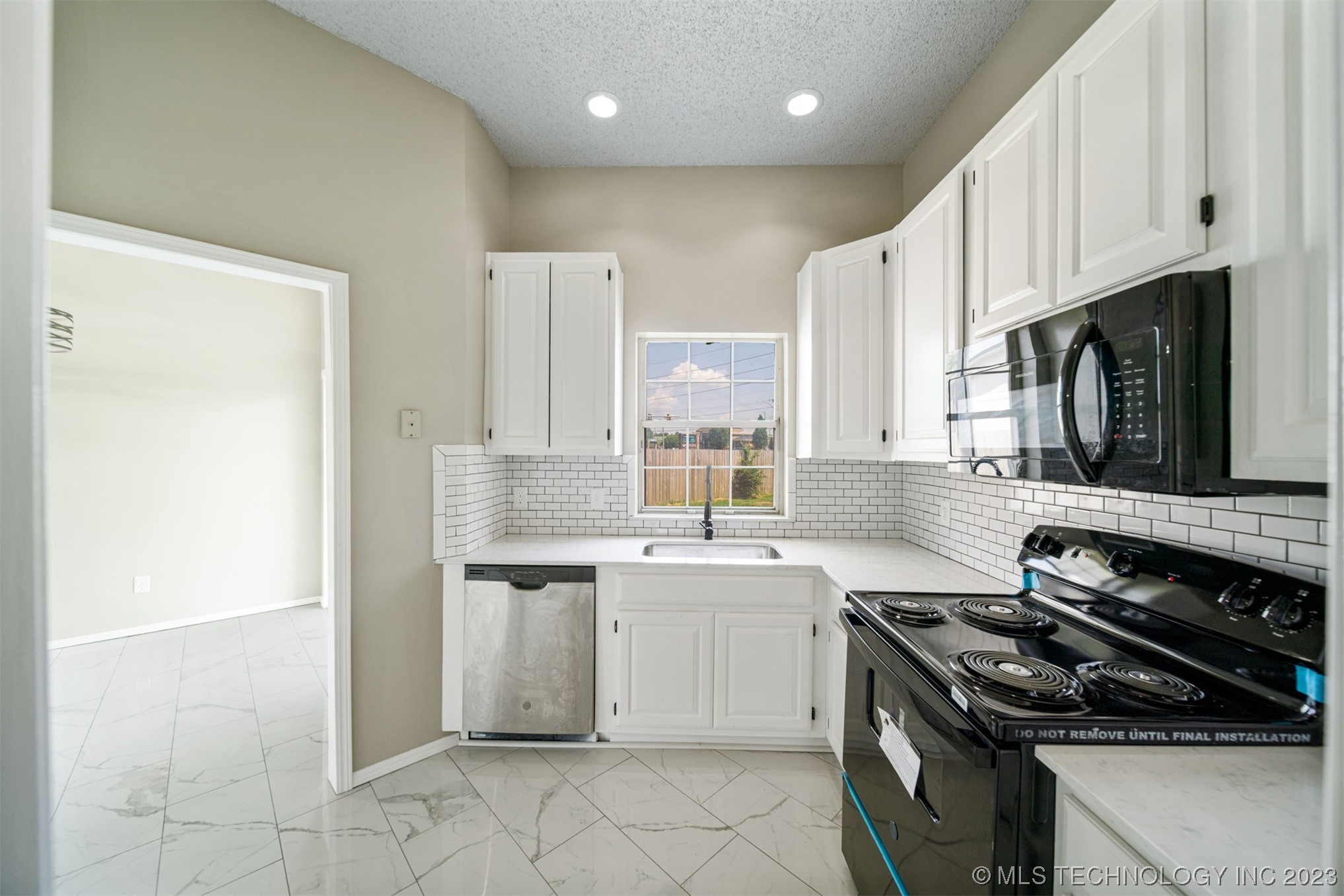 12302 E 87th Street N