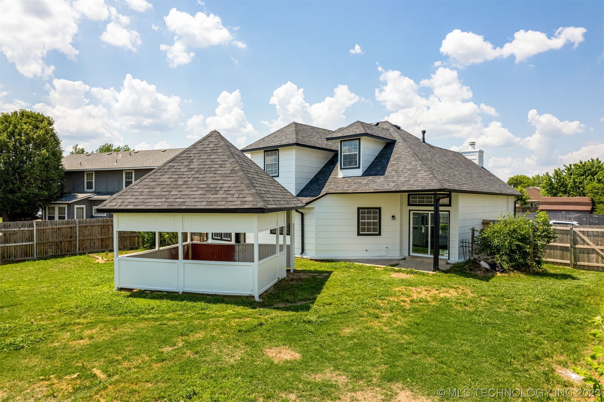 12302 E 87th Street N