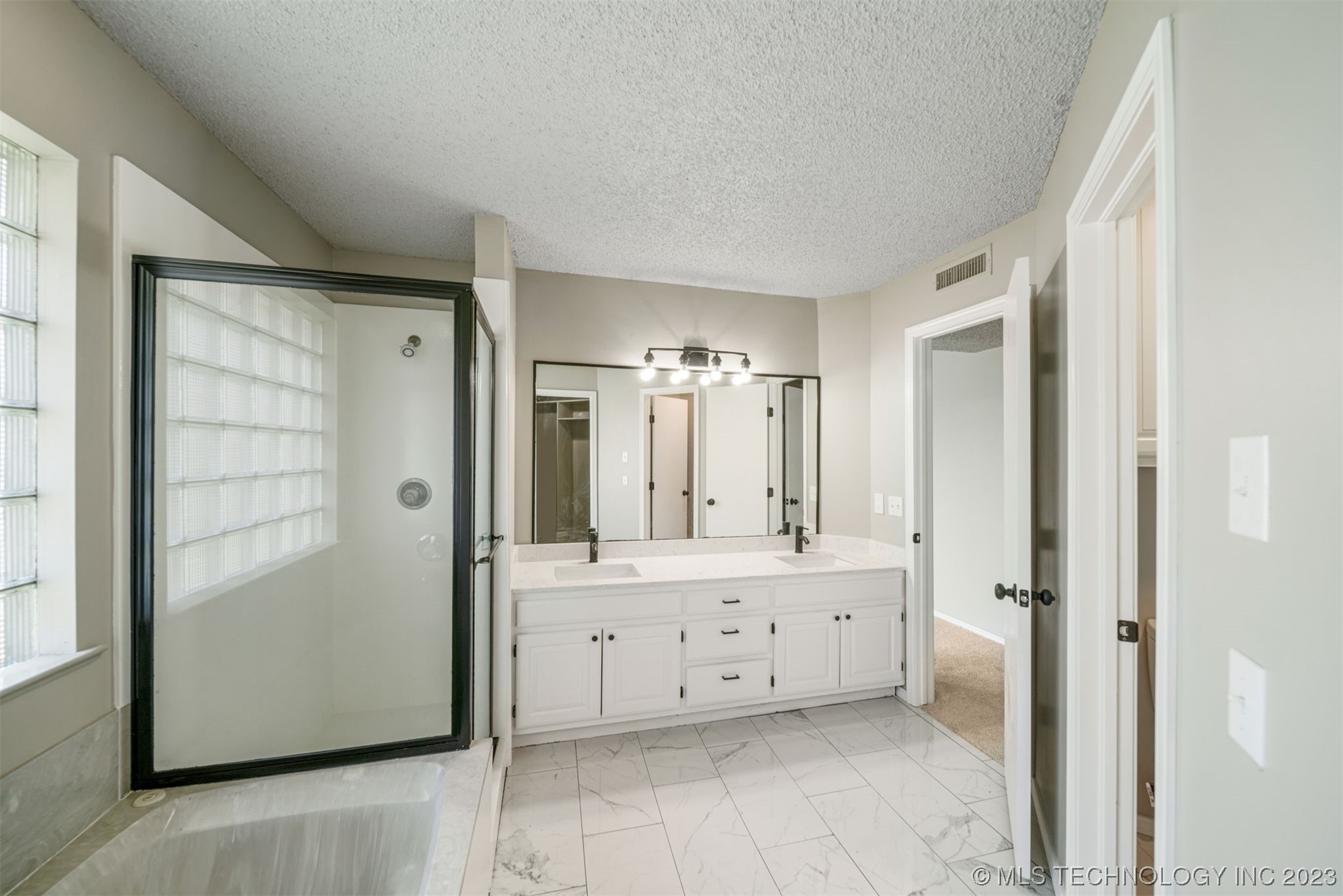 12302 E 87th Street N