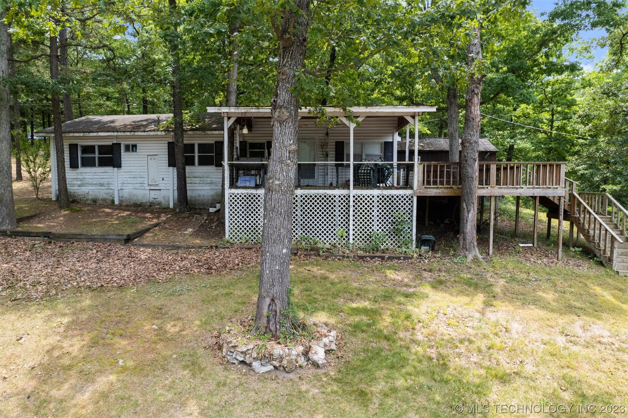 413 Private Road 046